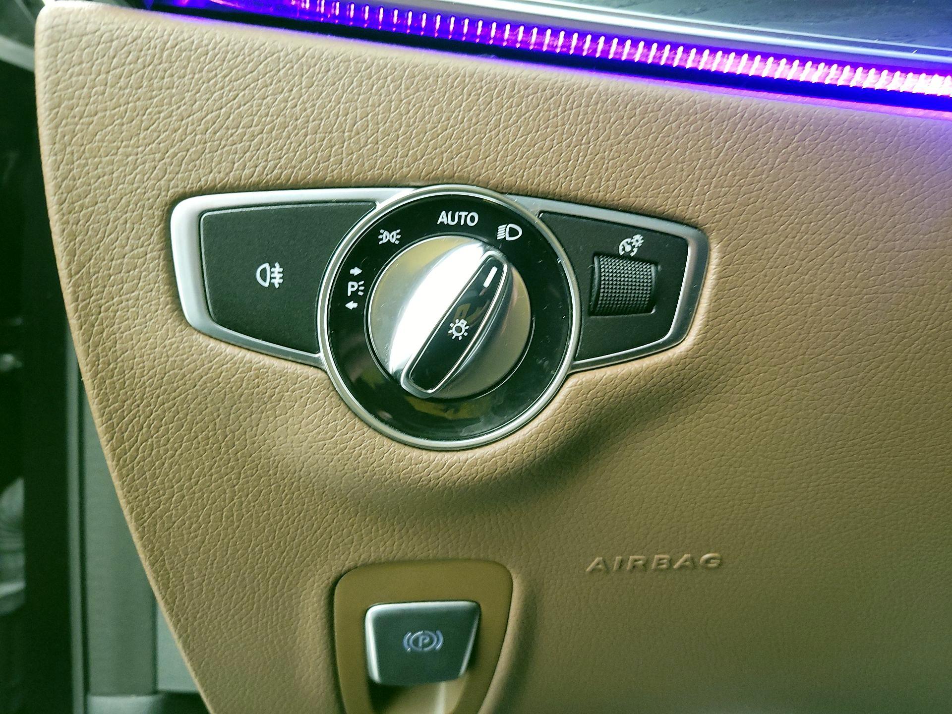 Thumbnail: 2017 Mercedes-Benz E-Class - 13