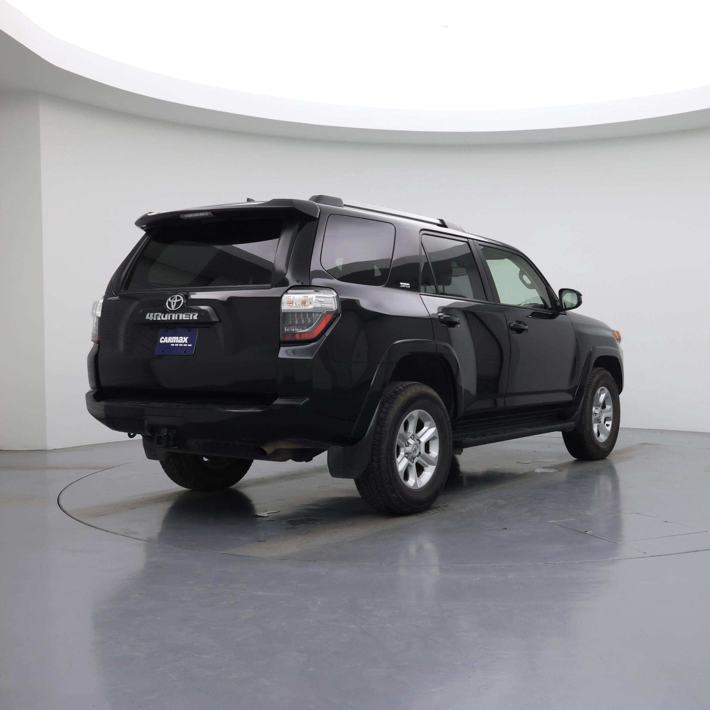 Thumbnail: 2024 Toyota 4Runner - 8