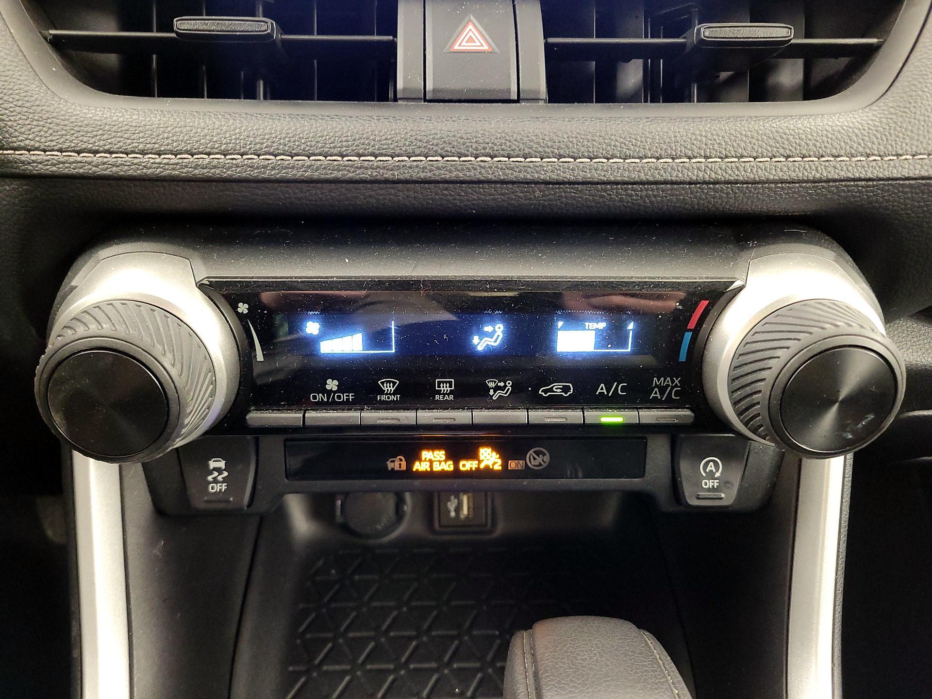 Thumbnail: 2024 Toyota RAV4 - 16