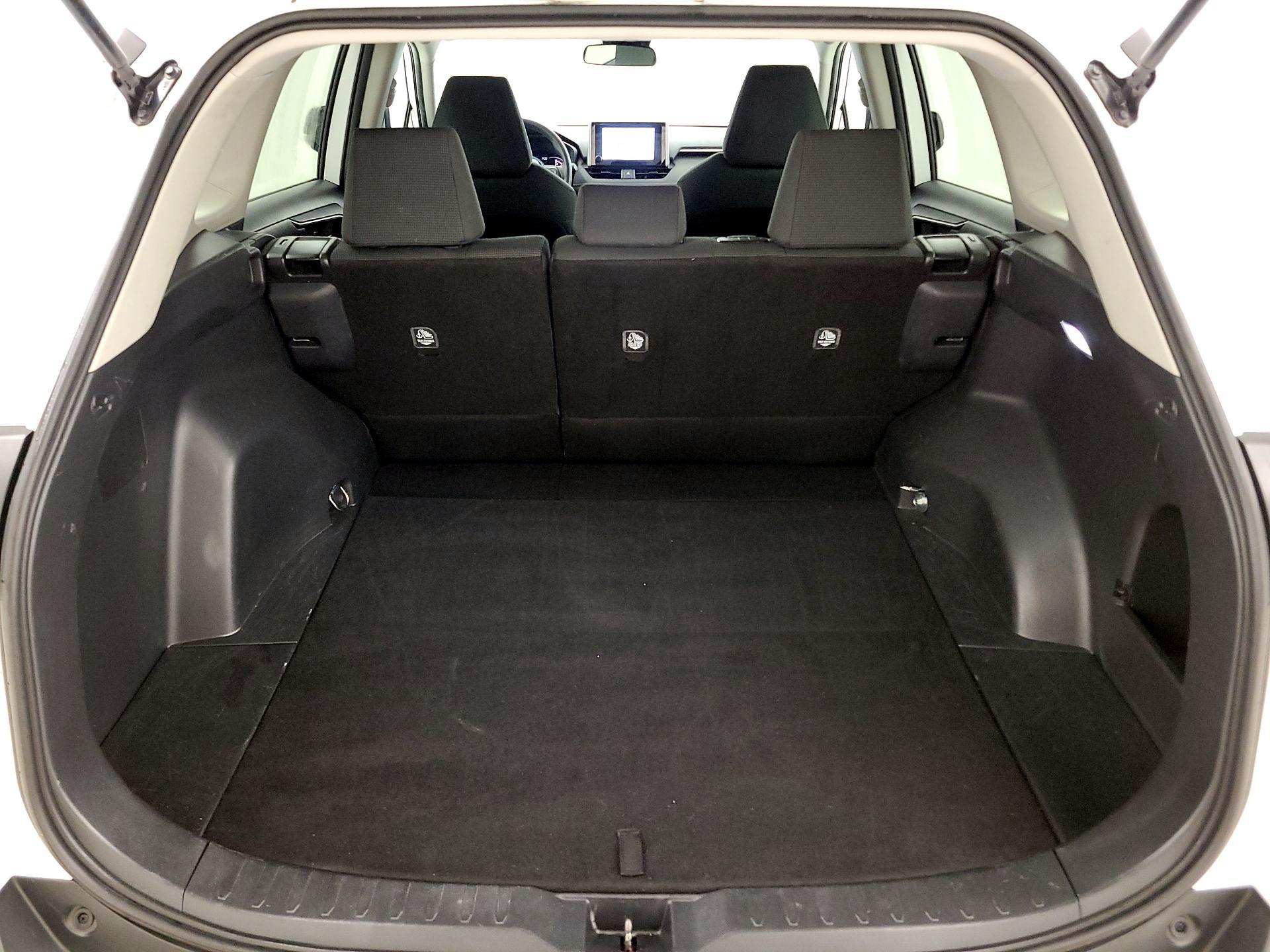 Thumbnail: 2024 Toyota RAV4 - 20