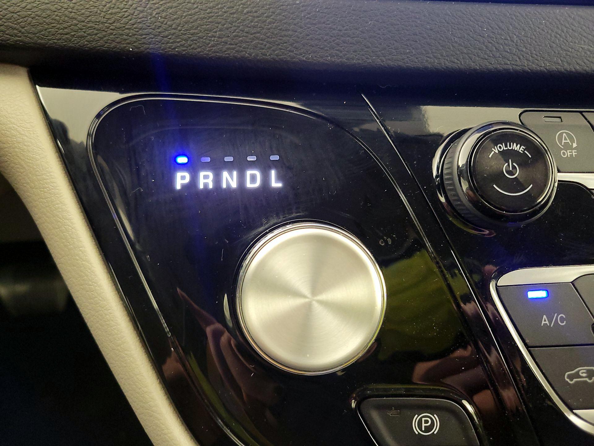 Thumbnail: 2024 Chrysler Pacifica - 17