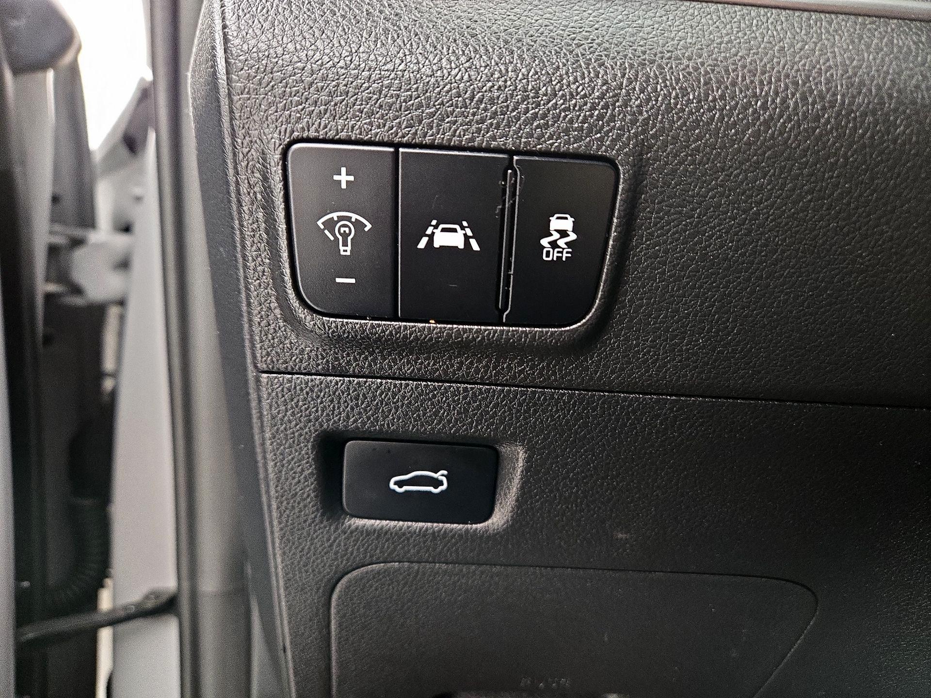 Thumbnail: 2022 Kia K5 - 13