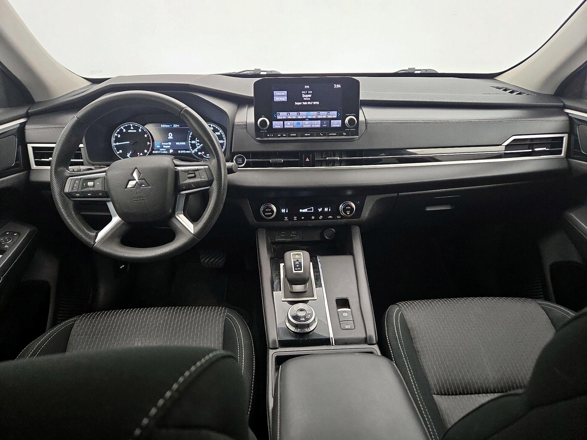 Thumbnail: 2022 Mitsubishi Outlander - 9