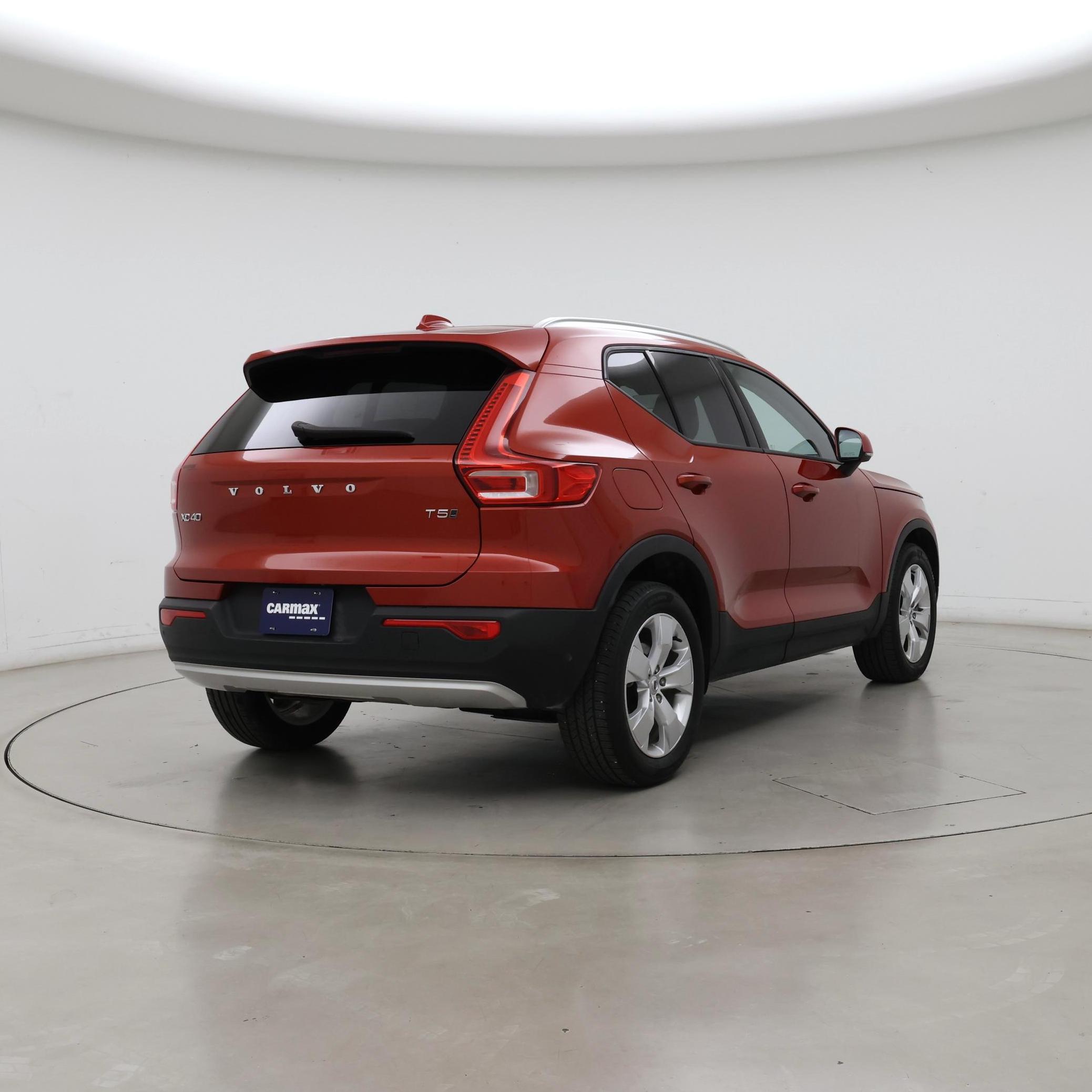 Thumbnail: 2021 Volvo XC40 - 8