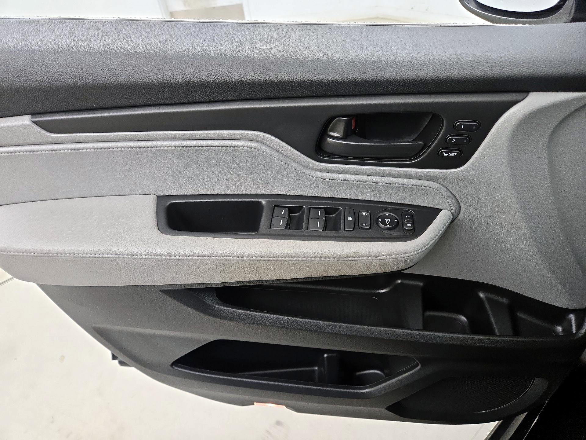 Thumbnail: 2022 Honda Odyssey - 12