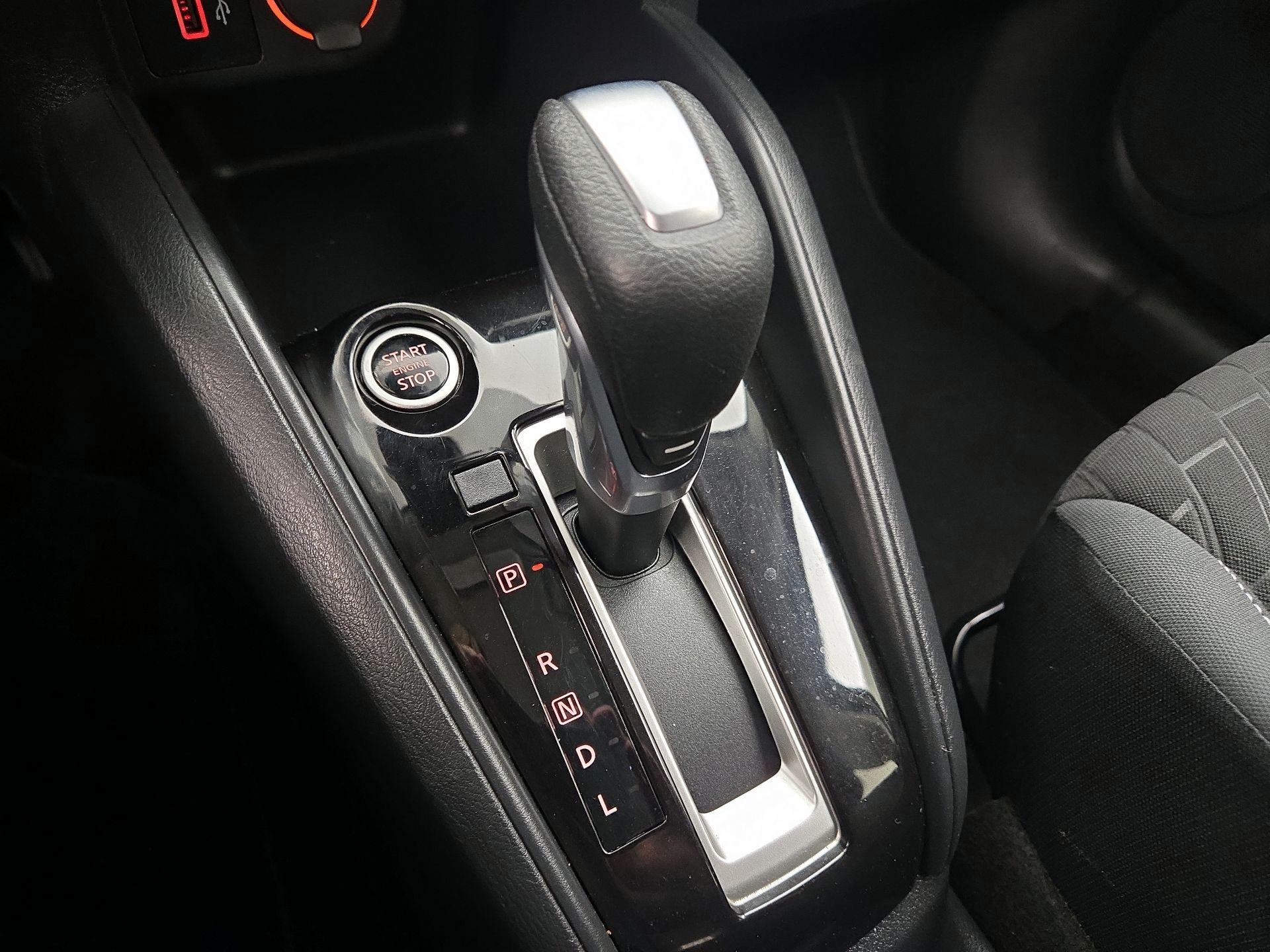 Thumbnail: 2021 Nissan Kicks - 17