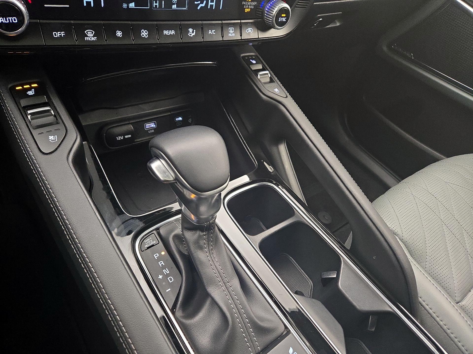 Thumbnail: 2023 Kia Telluride - 18