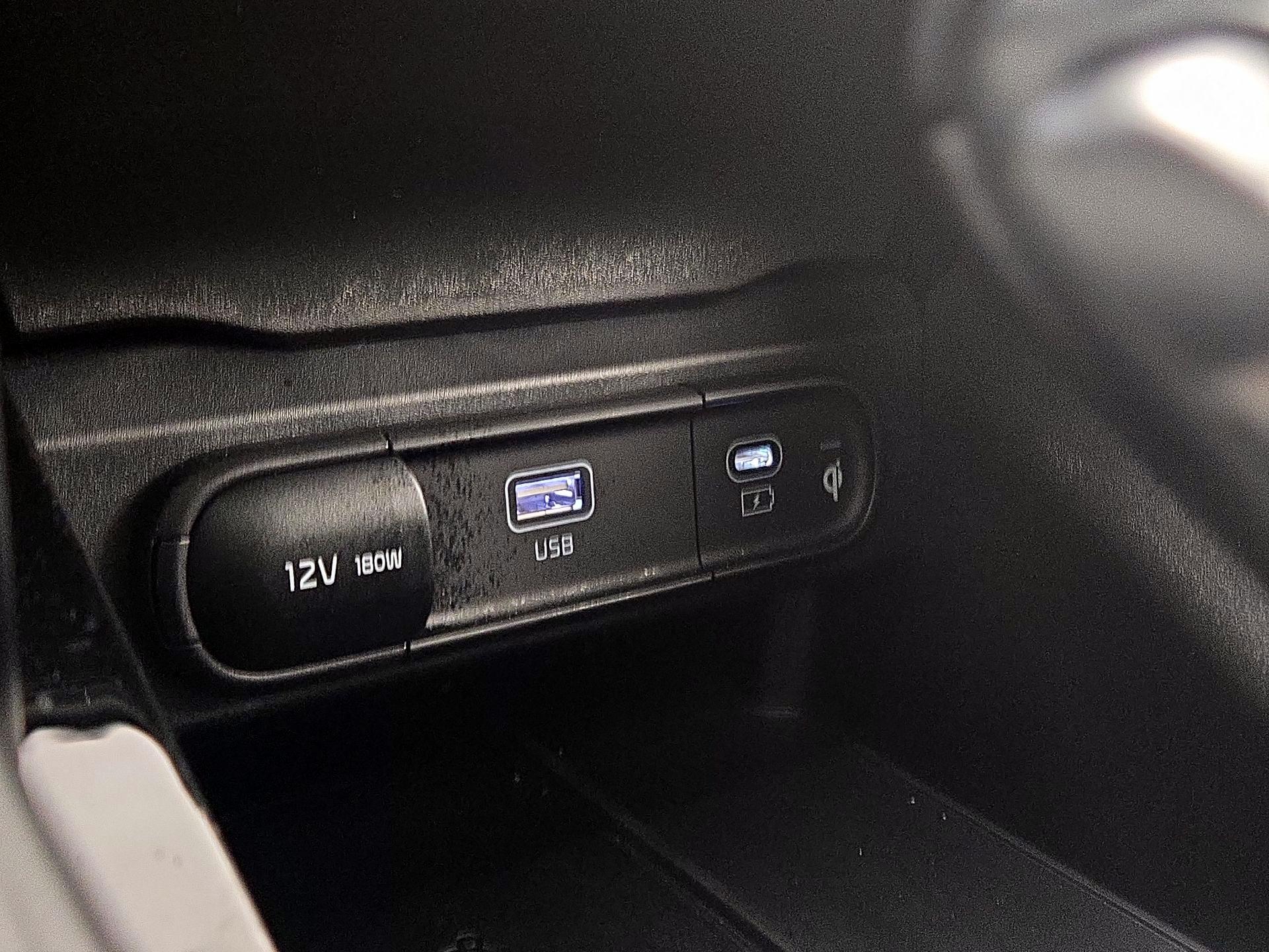 Thumbnail: 2023 Kia Telluride - 19