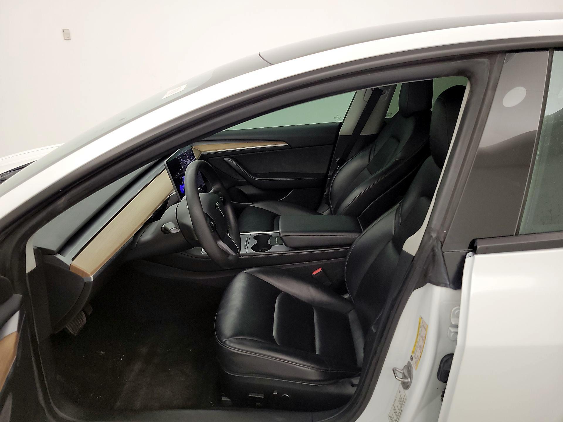 Thumbnail: 2021 Tesla Model 3 - 11