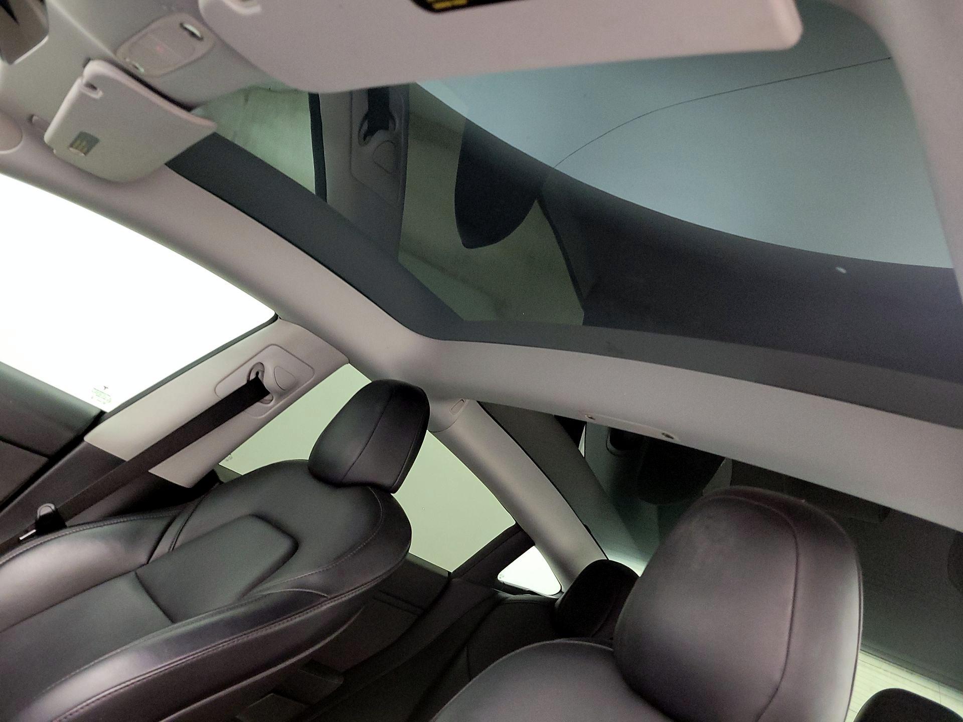 Thumbnail: 2021 Tesla Model 3 - 18