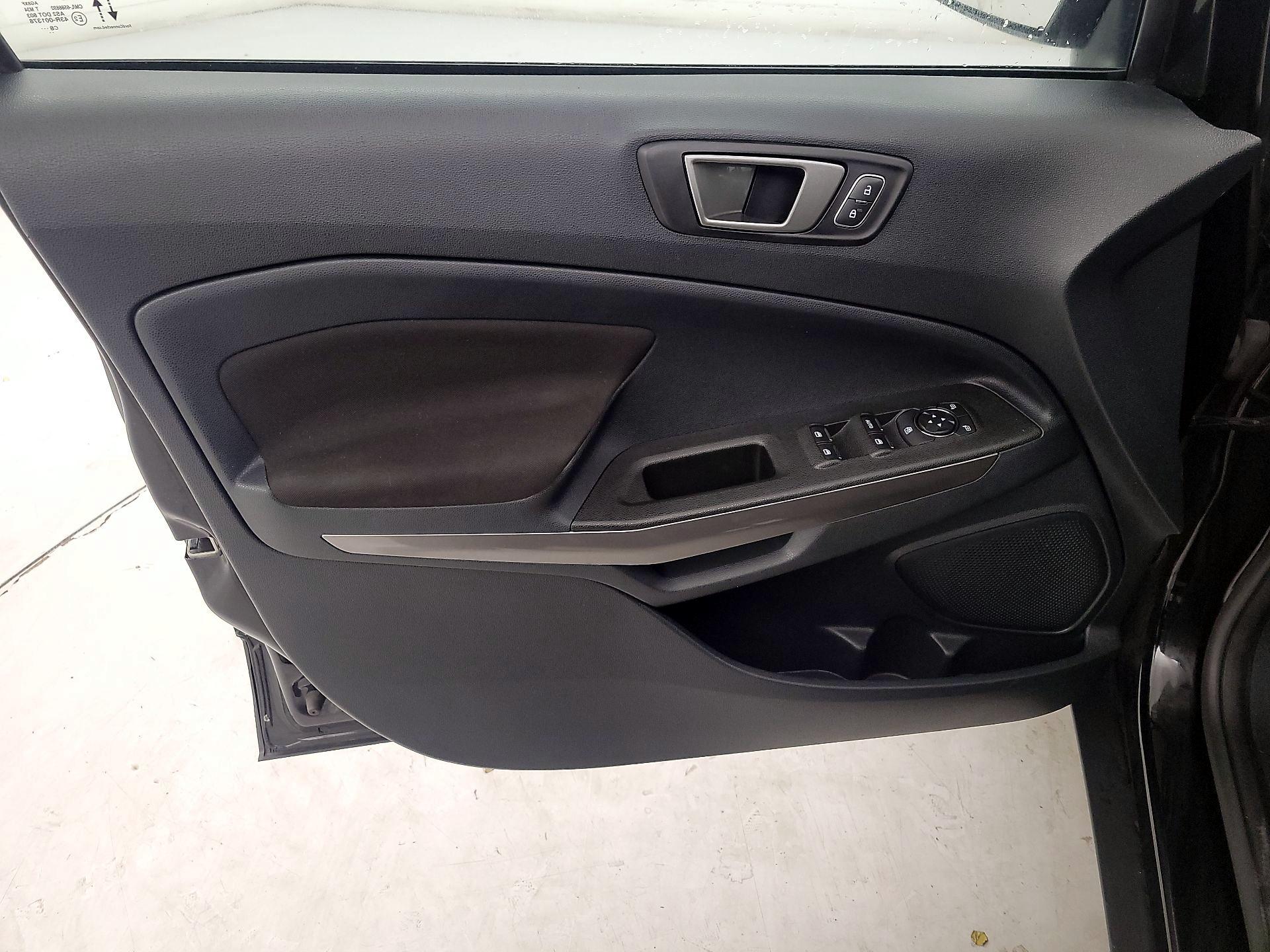 Thumbnail: 2021 Ford EcoSport - 12