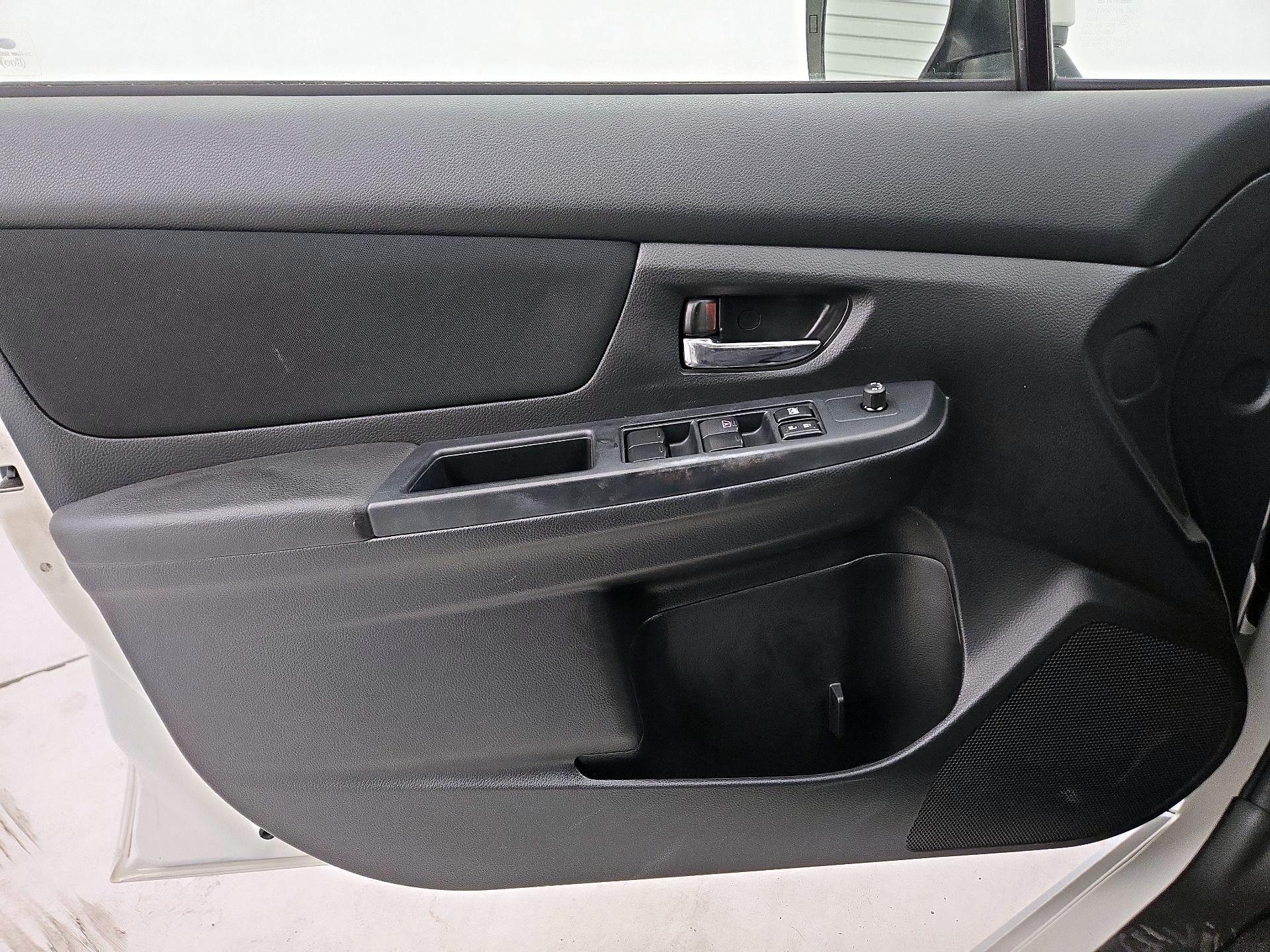 Thumbnail: 2014 Subaru Impreza - 12