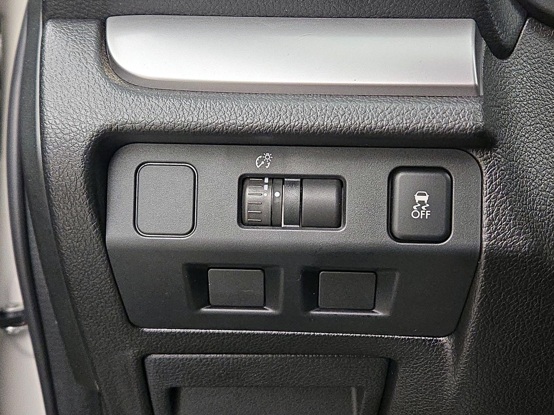 Thumbnail: 2014 Subaru Impreza - 13