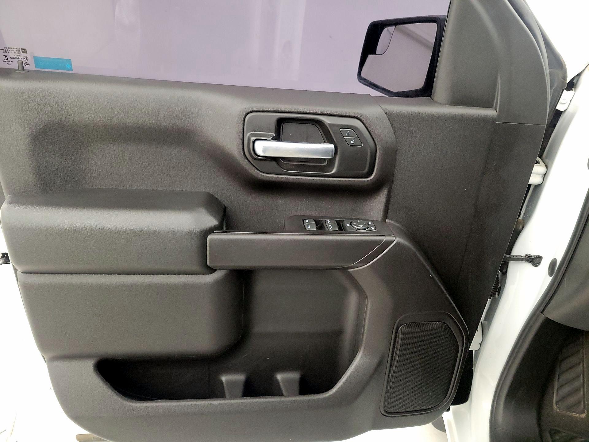 Thumbnail: 2020 Chevrolet Silverado 1500 - 12