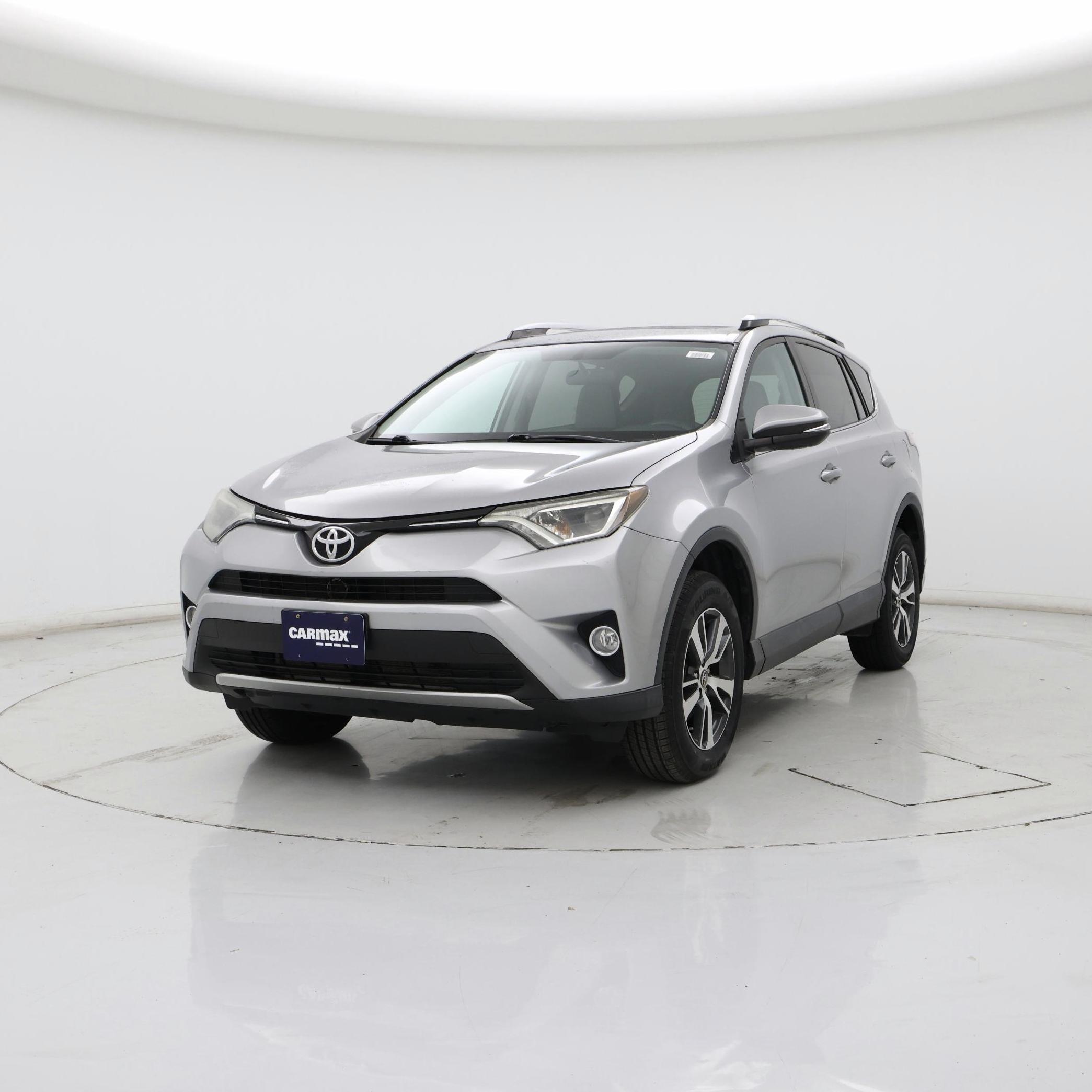 Thumbnail: 2016 Toyota RAV4 - 4