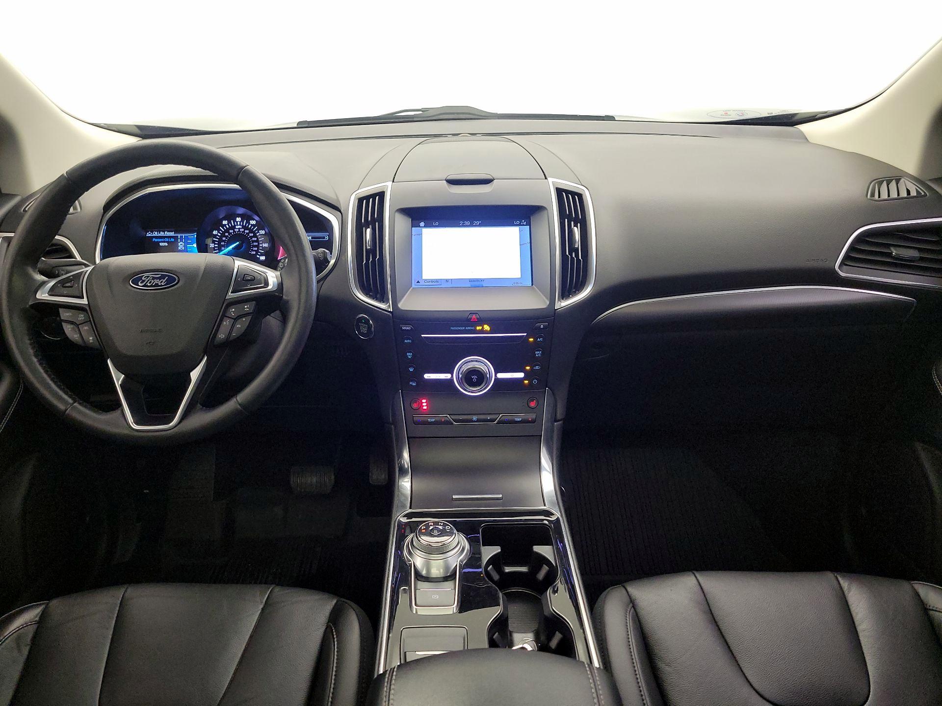 Thumbnail: 2019 Ford Edge - 9