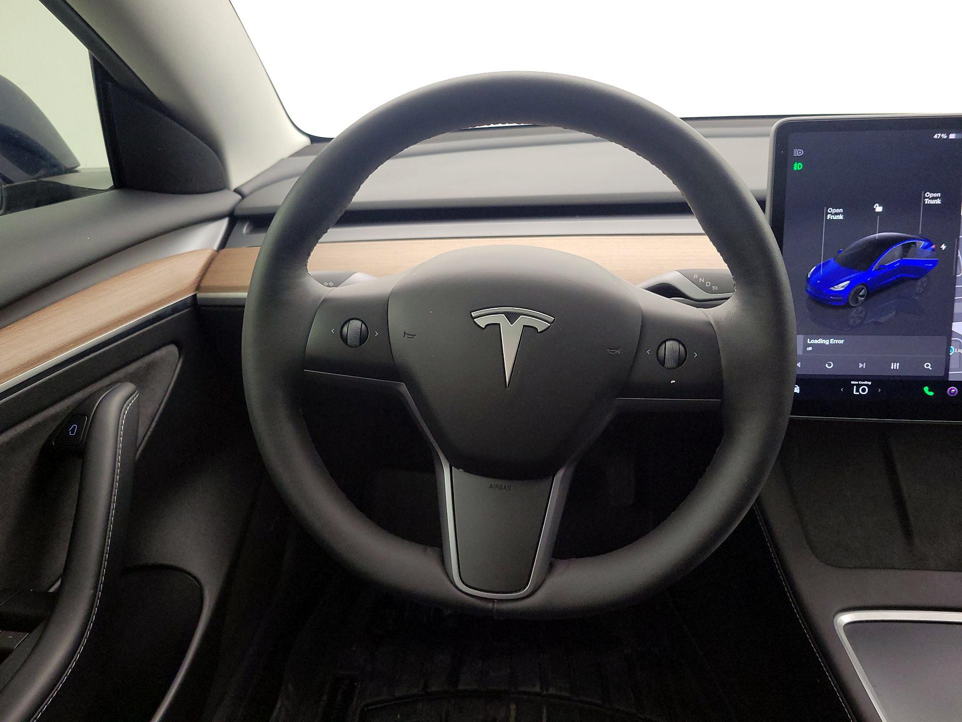 Thumbnail: 2023 Tesla Model 3 - 10