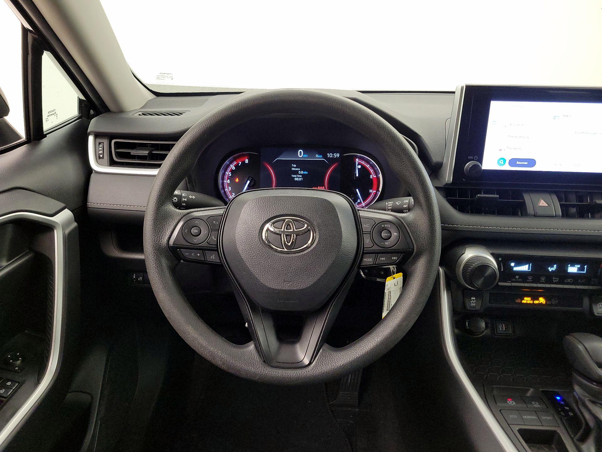 Thumbnail: 2024 Toyota RAV4 - 10