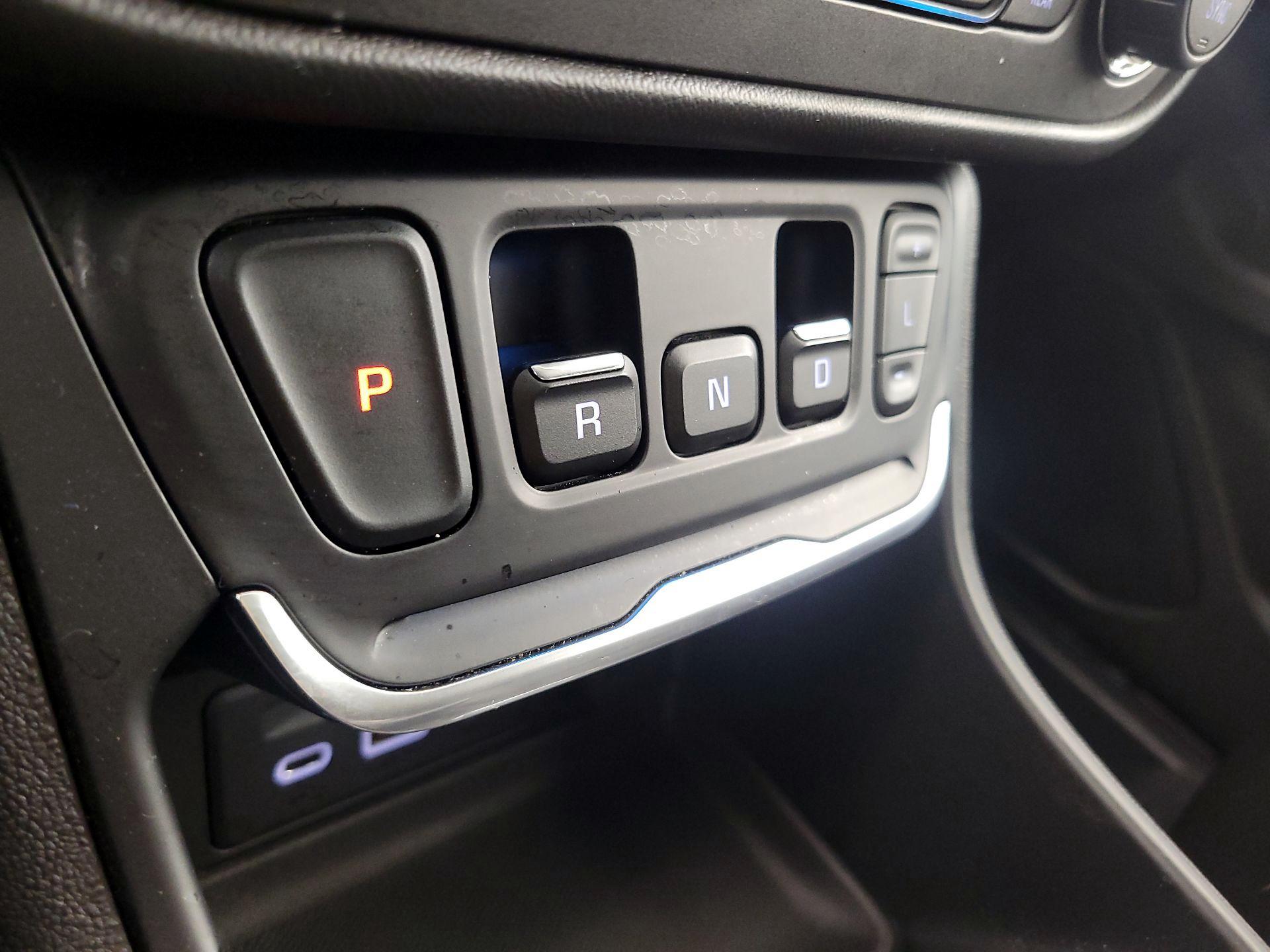 Thumbnail: 2020 GMC Terrain - 17