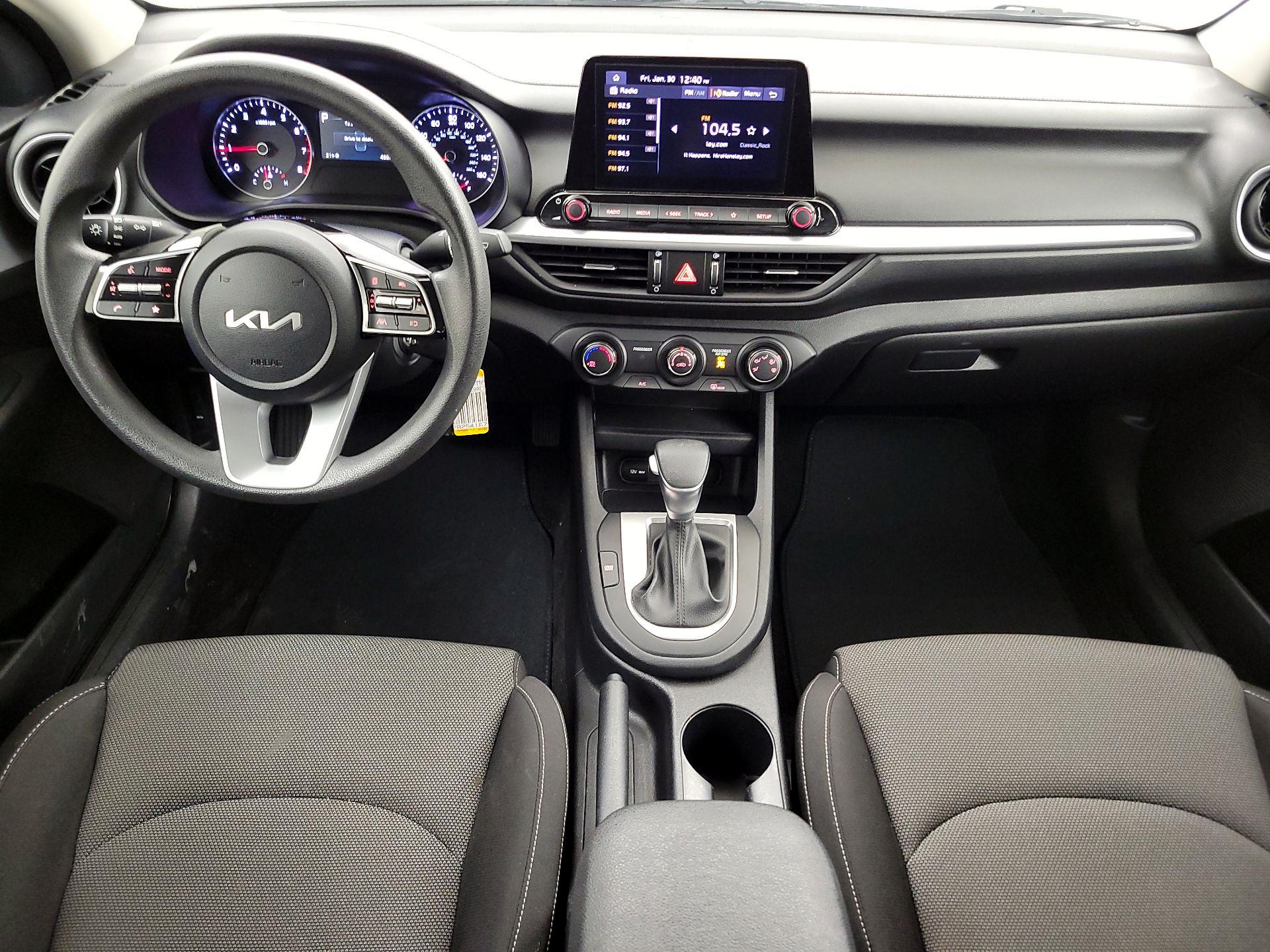 Thumbnail: 2024 Kia Forte - 9