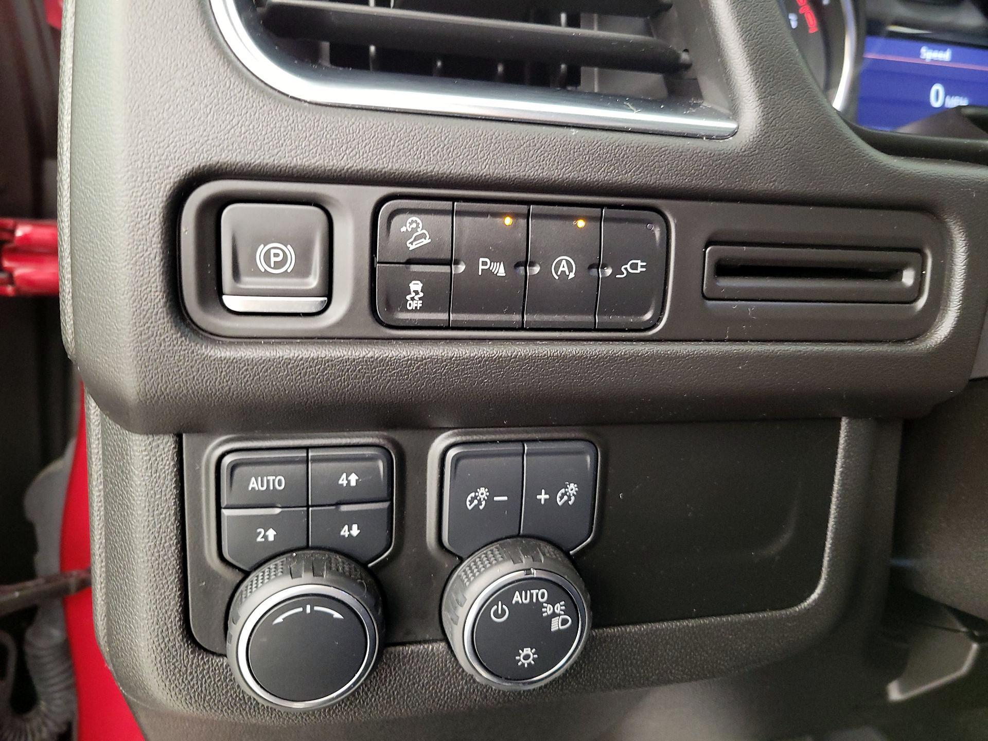 Thumbnail: 2021 Chevrolet Tahoe - 13