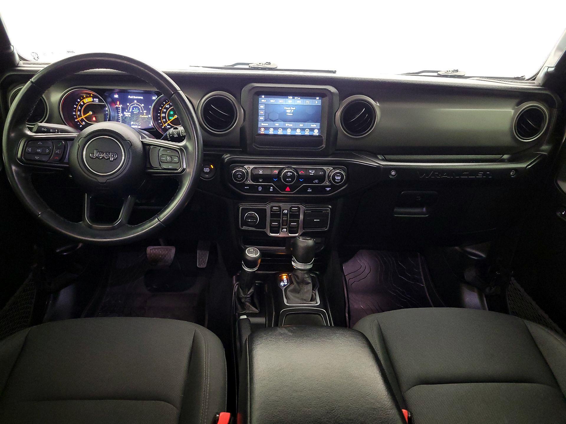 Thumbnail: 2022 Jeep Wrangler - 9