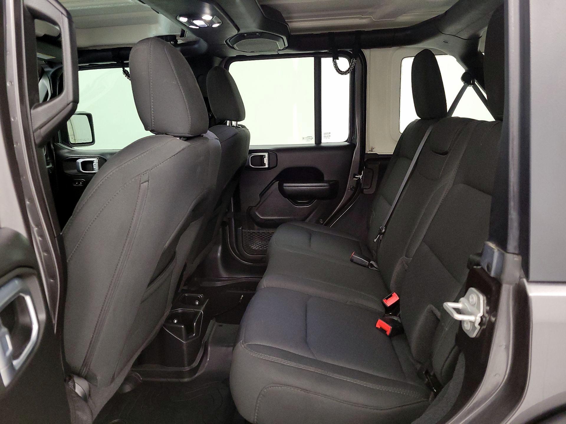 Thumbnail: 2022 Jeep Wrangler - 18