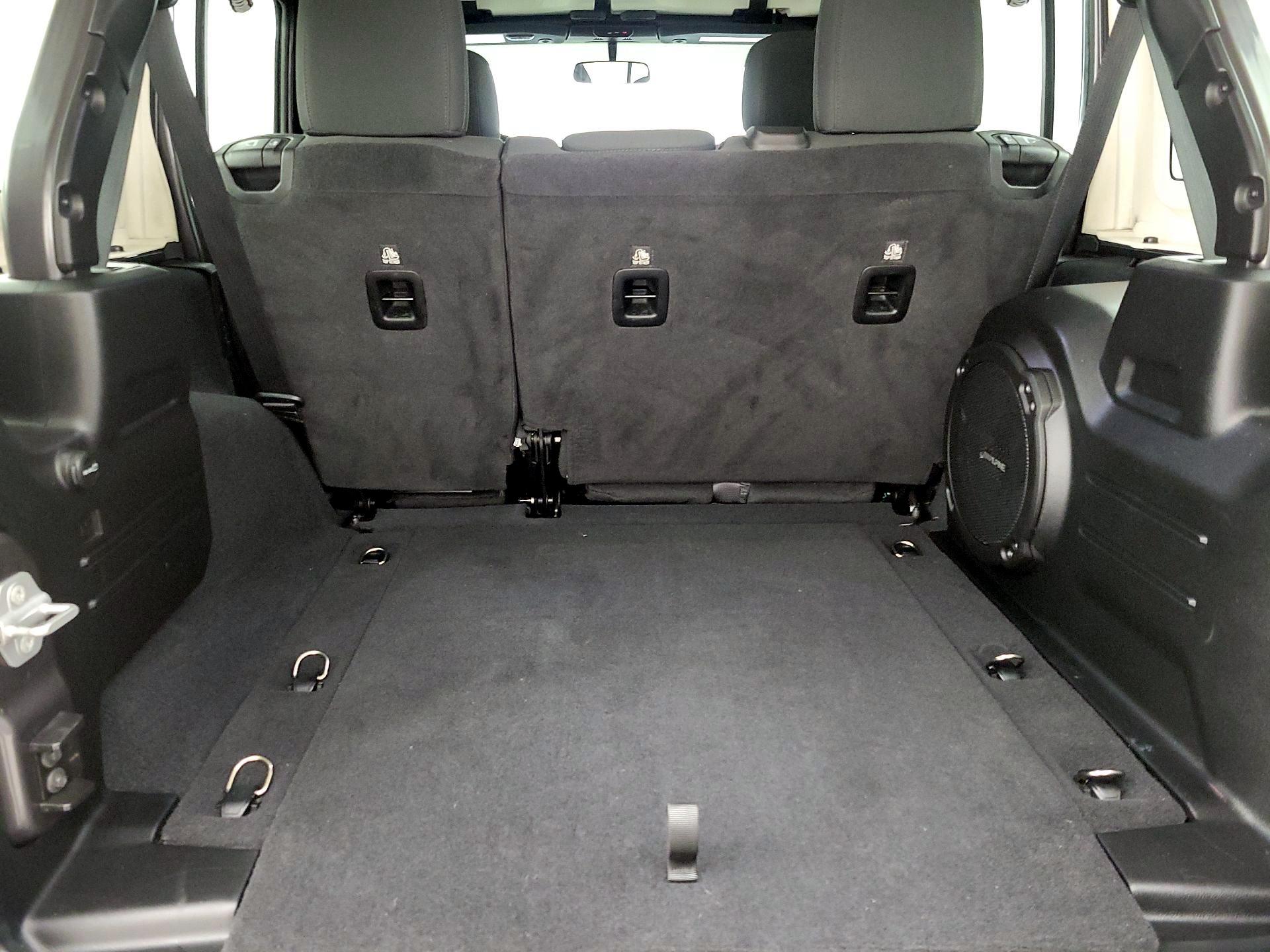 Thumbnail: 2022 Jeep Wrangler - 19