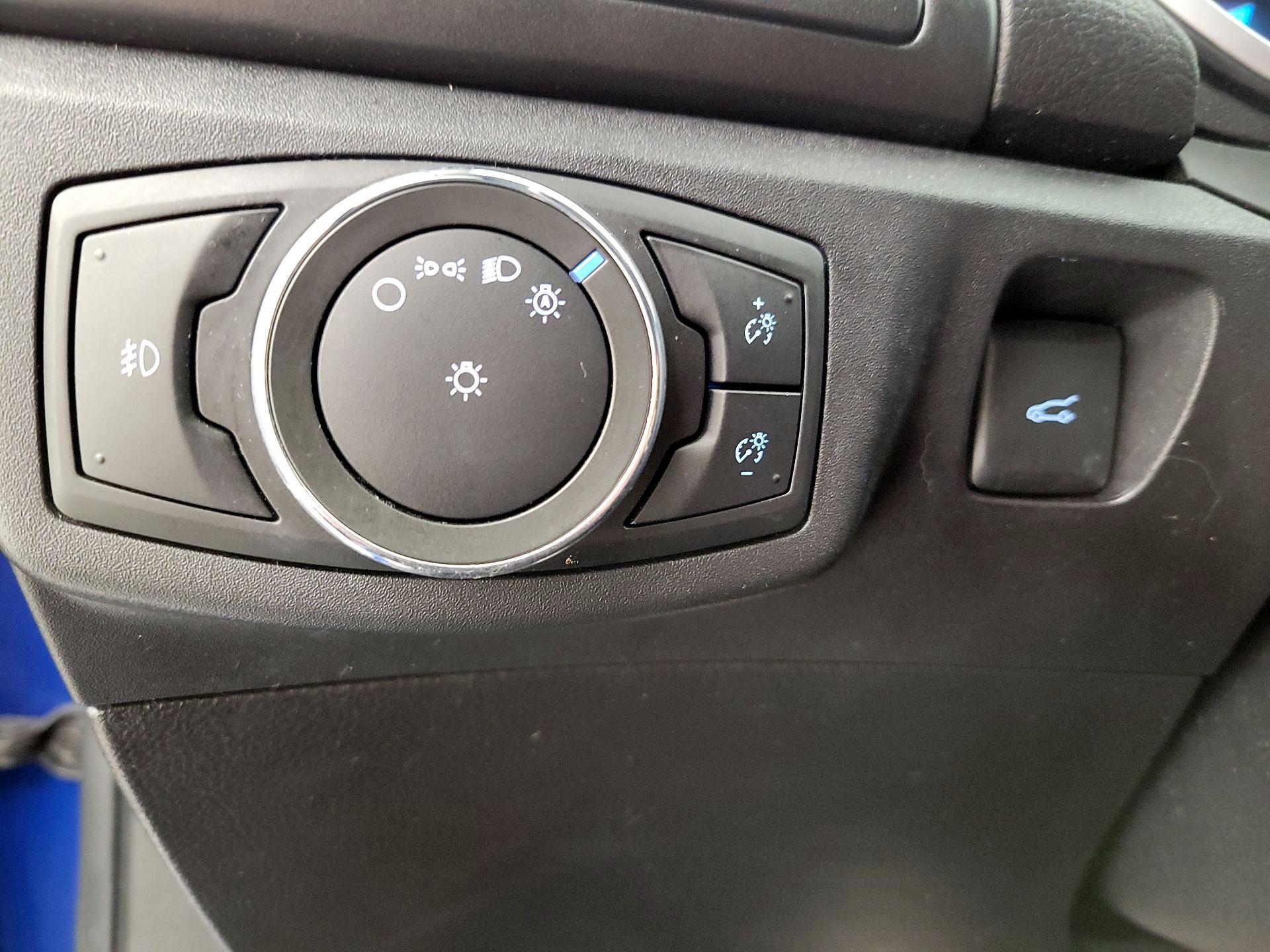 Thumbnail: 2017 Ford Fusion - 13