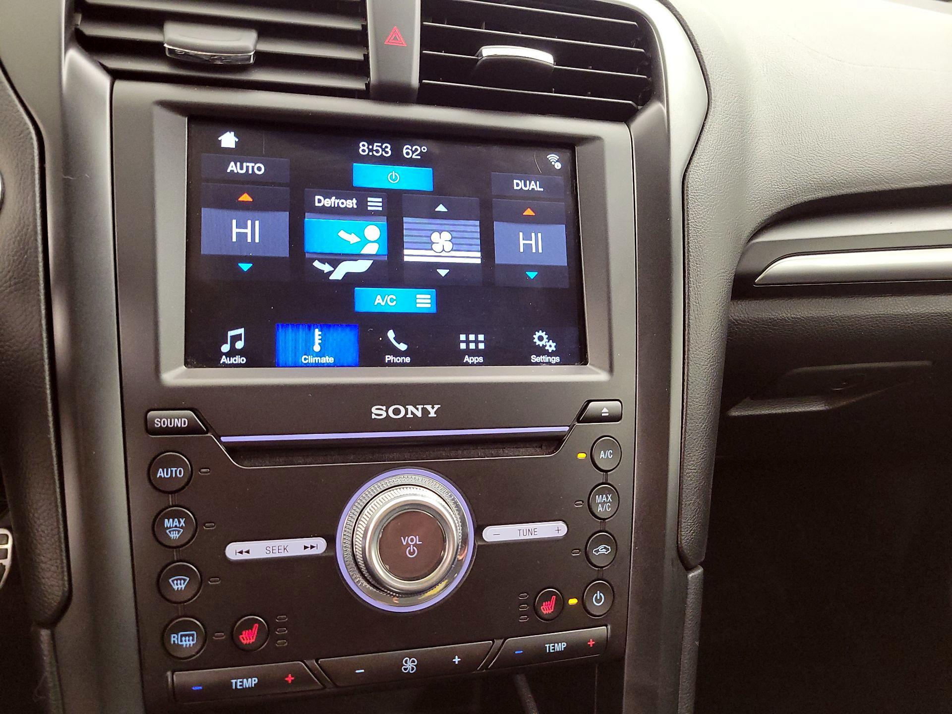 Thumbnail: 2017 Ford Fusion - 16