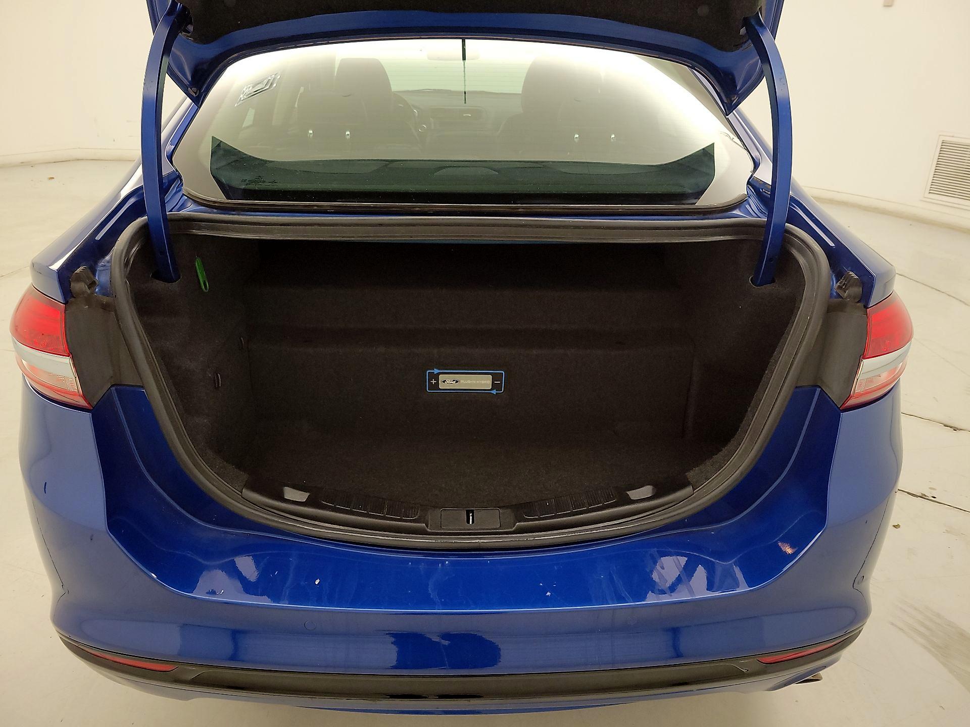 Thumbnail: 2017 Ford Fusion - 19