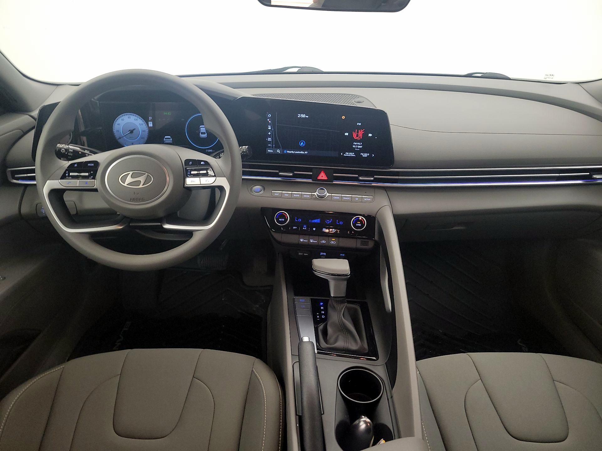 Thumbnail: 2024 Hyundai Elantra - 9