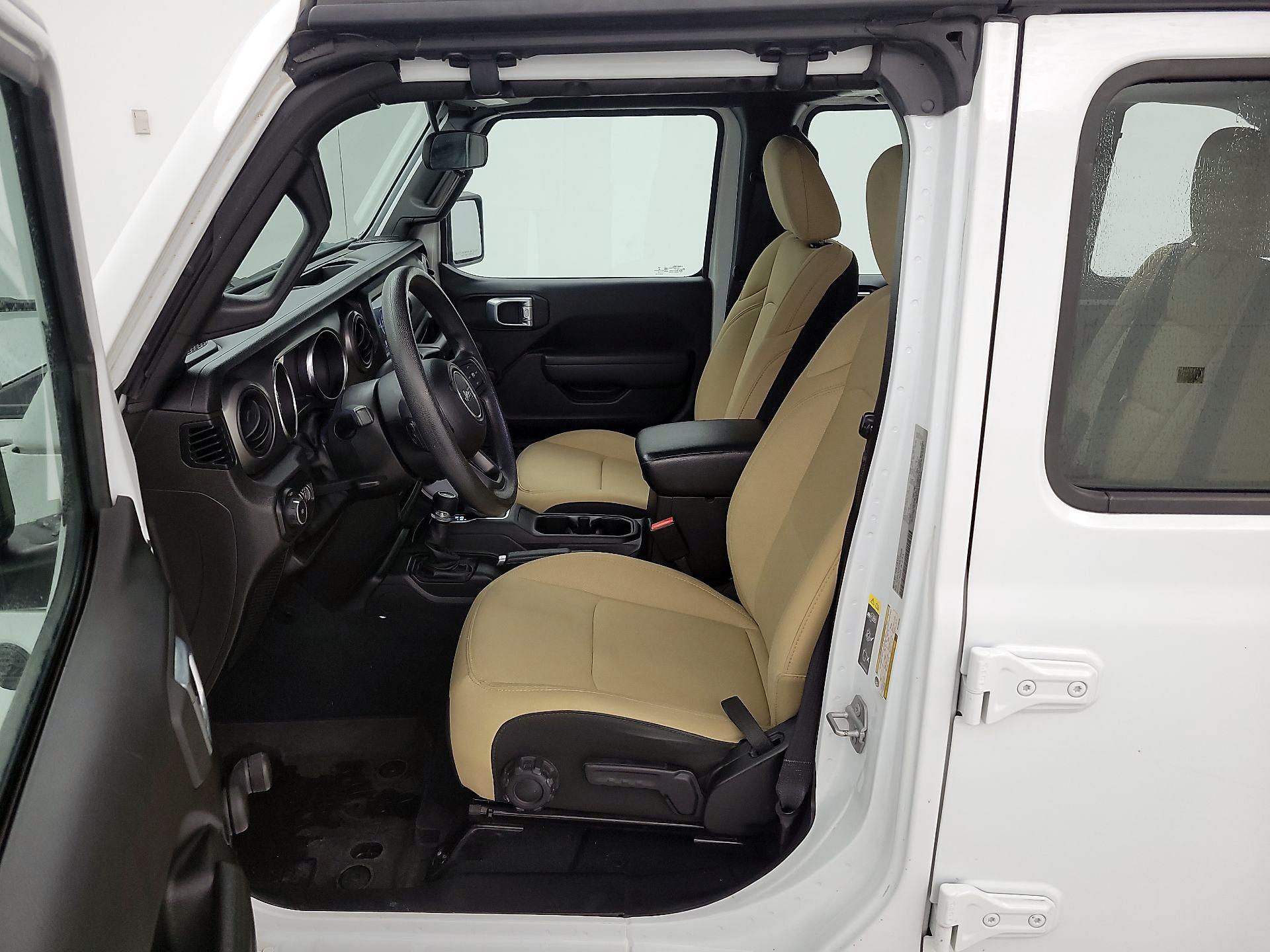 Thumbnail: 2022 Jeep Wrangler - 11