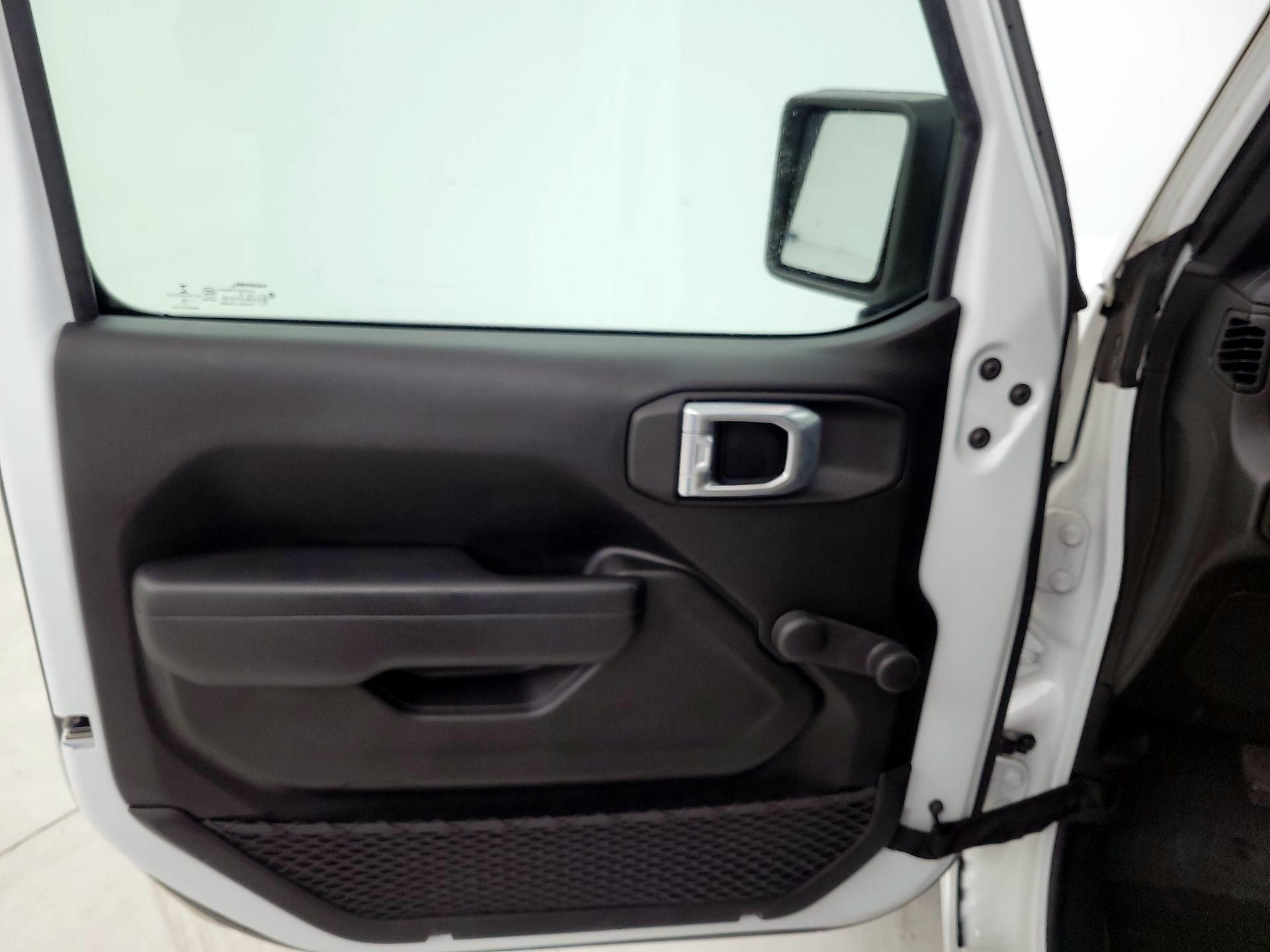 Thumbnail: 2022 Jeep Wrangler - 12