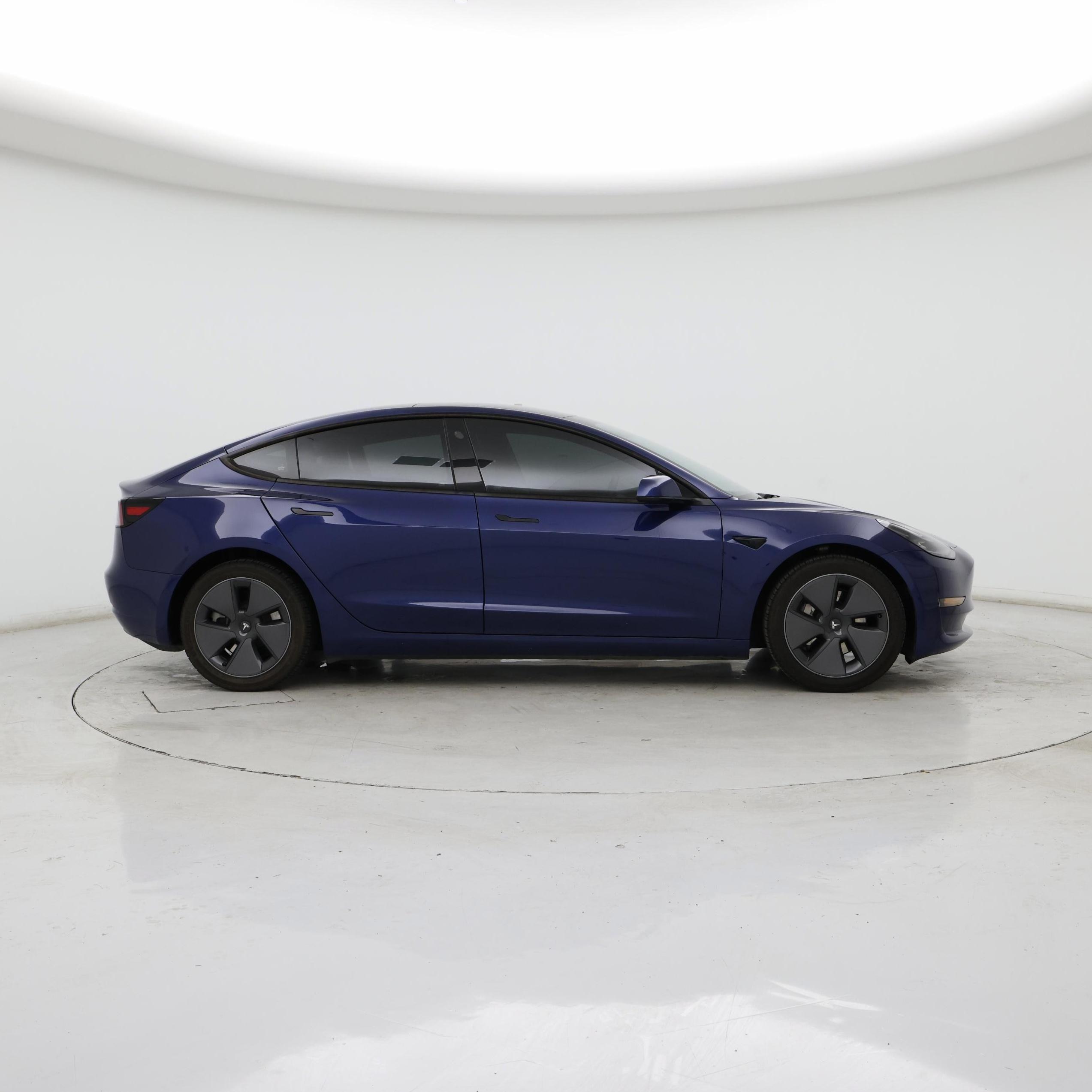 Thumbnail: 2021 Tesla Model 3 - 7