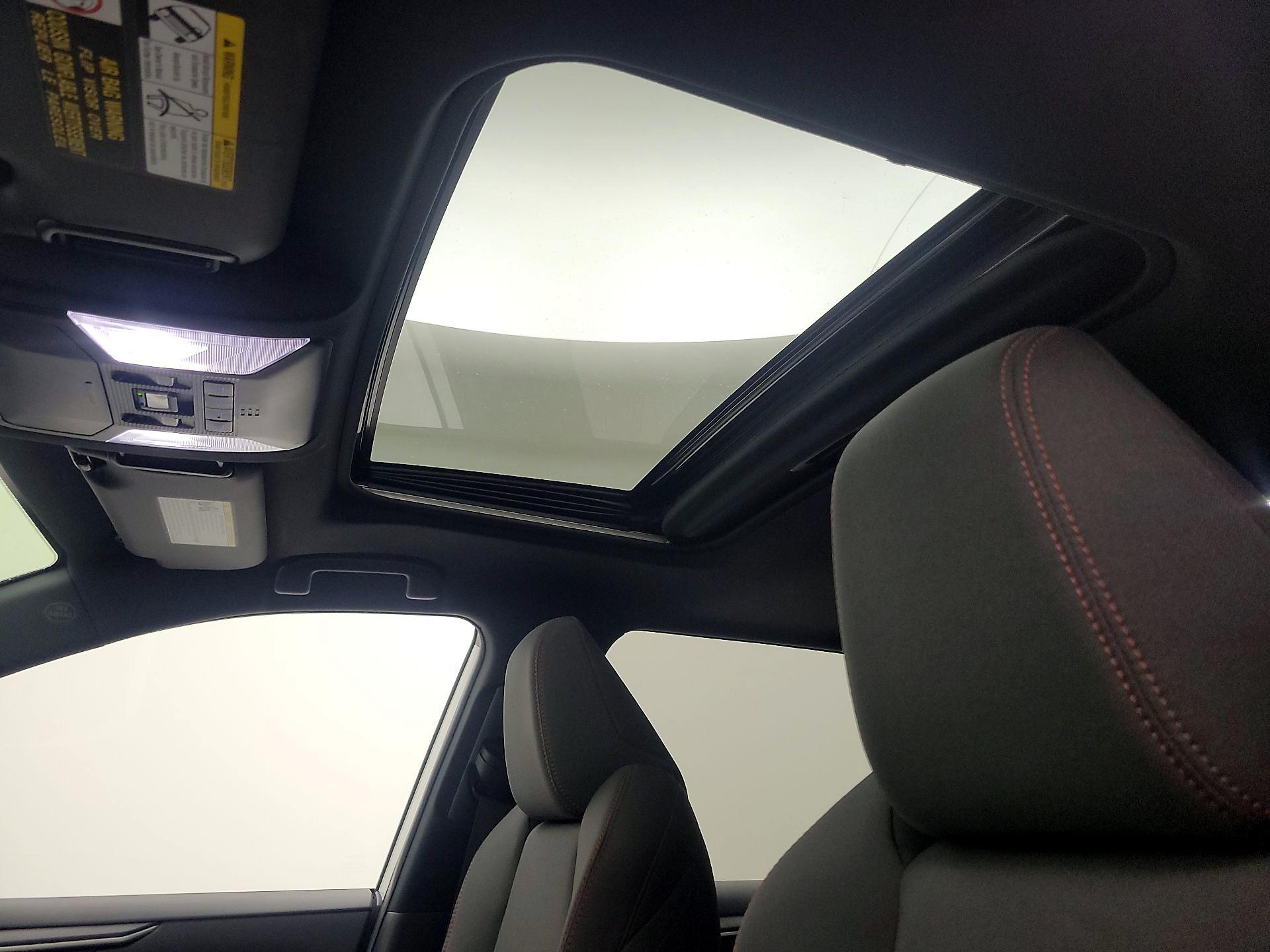 Thumbnail: 2022 Toyota RAV4 - 18