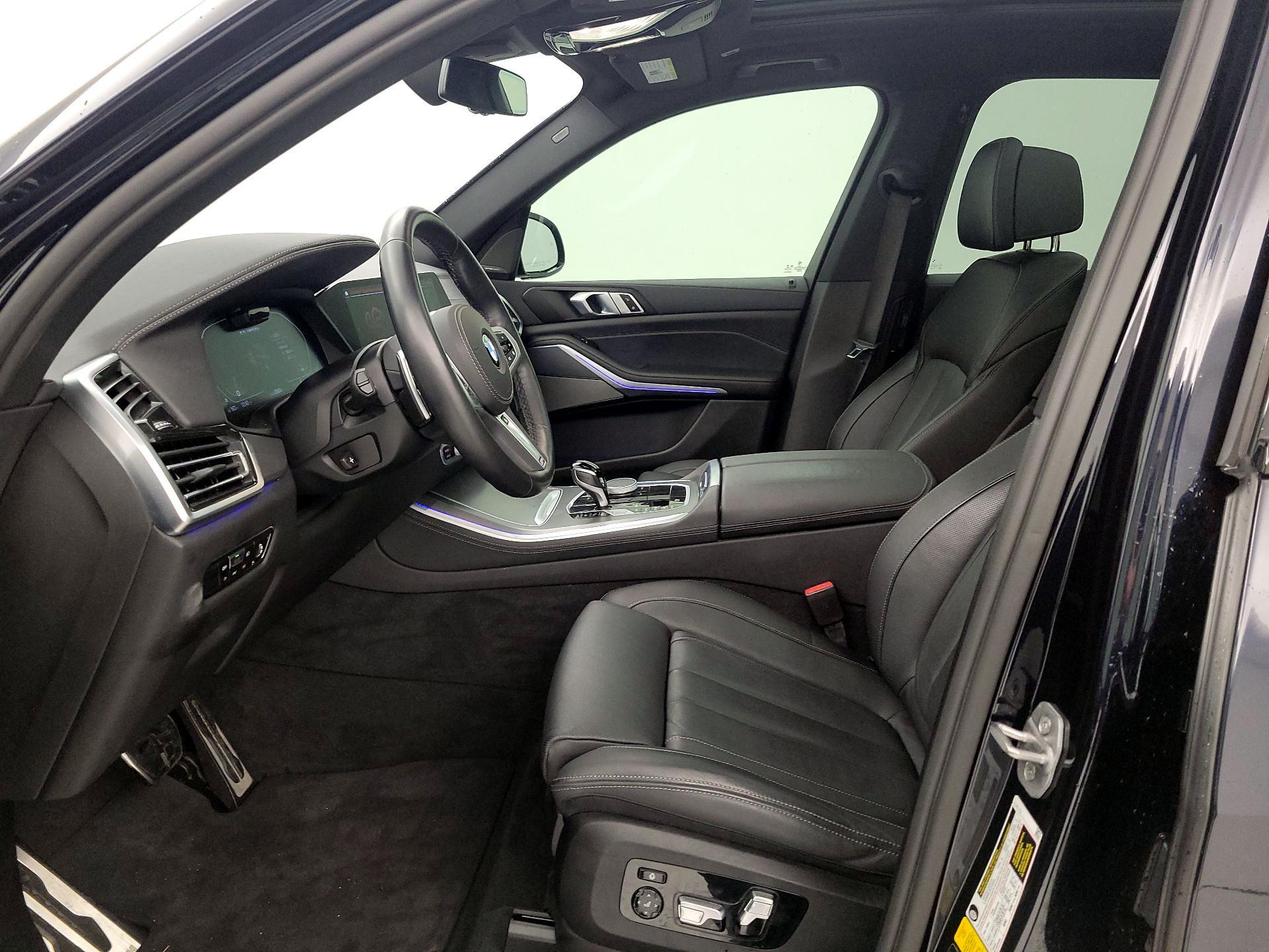 Thumbnail: 2022 BMW X5 - 11