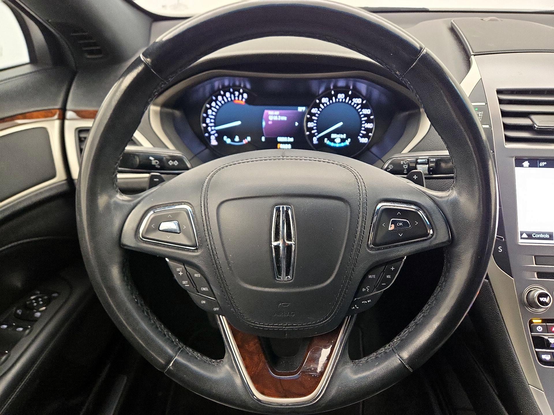 Thumbnail: 2018 Lincoln MKZ - 10