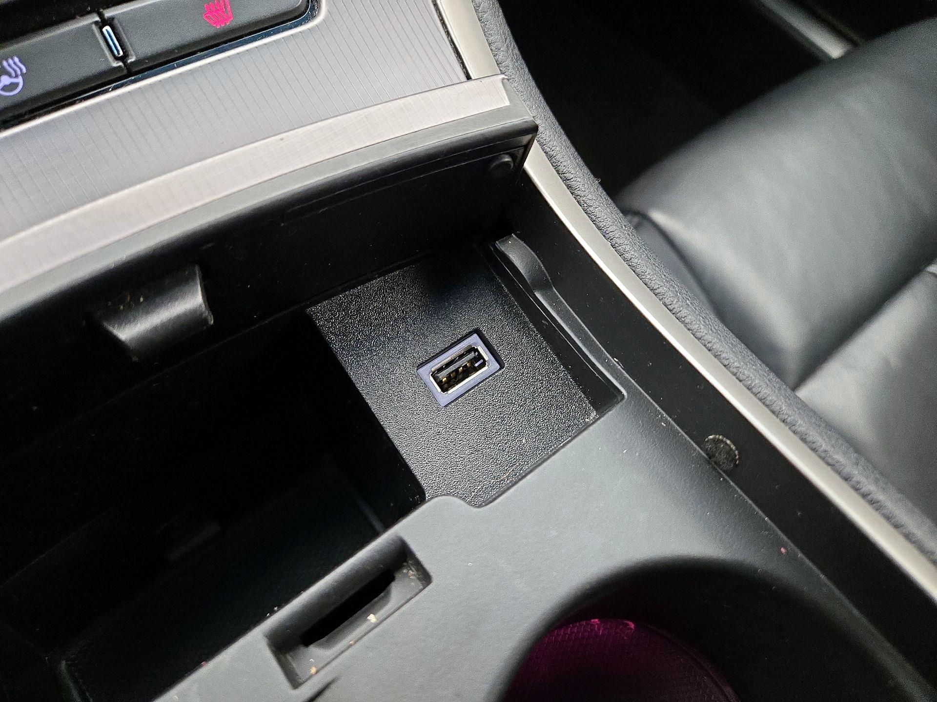 Thumbnail: 2018 Lincoln MKZ - 19