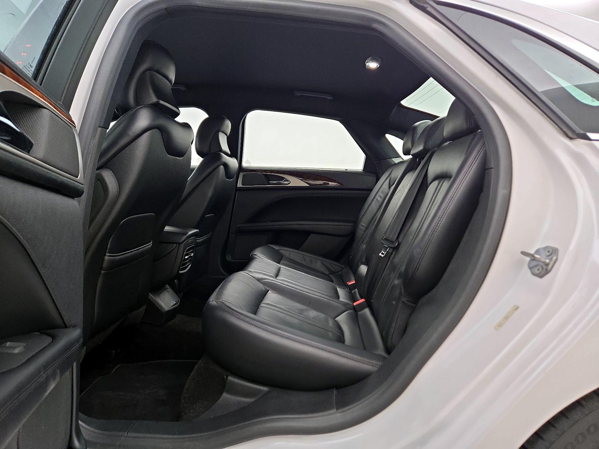 Thumbnail: 2018 Lincoln MKZ - 20