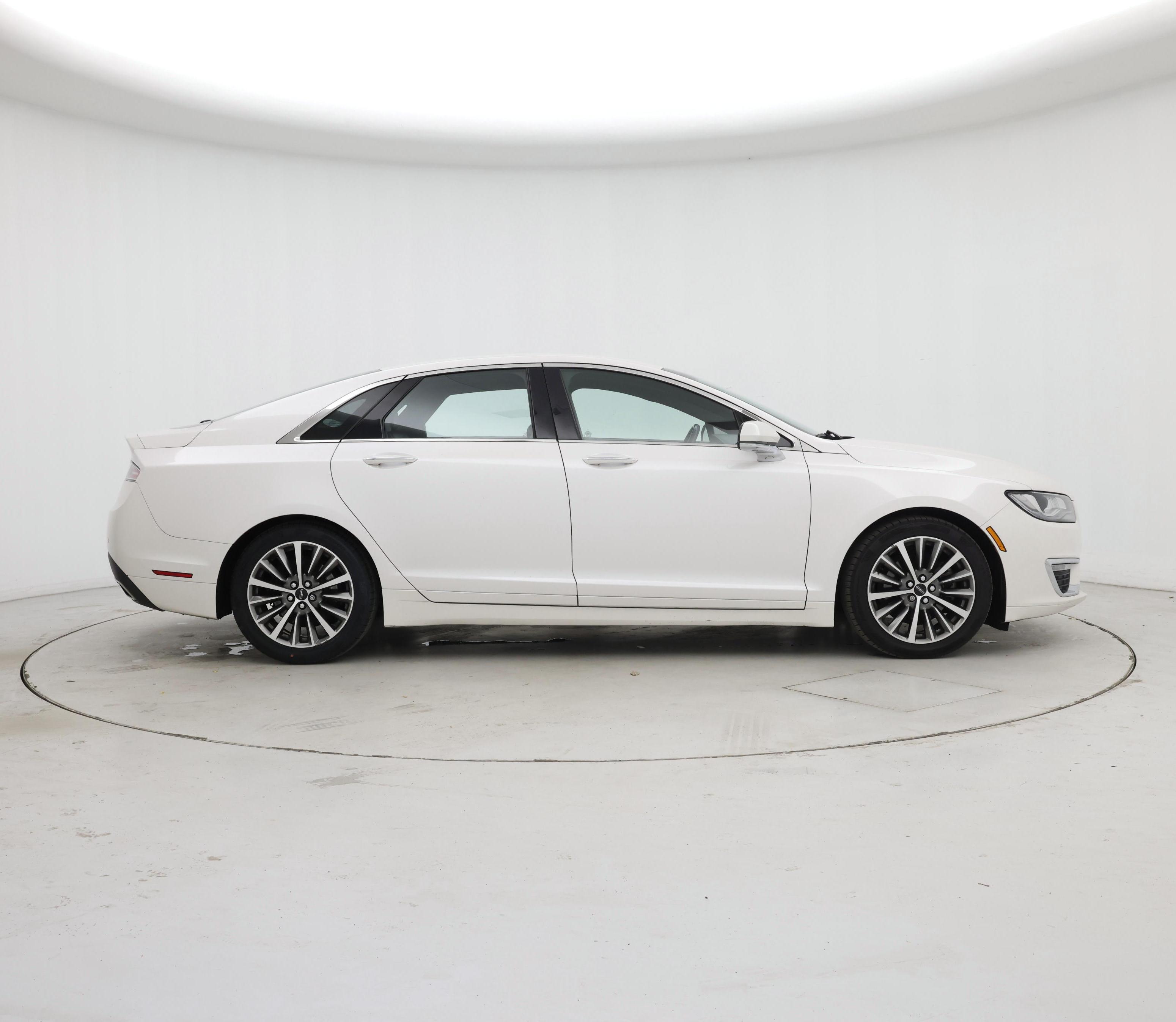 Thumbnail: 2018 Lincoln MKZ - 7