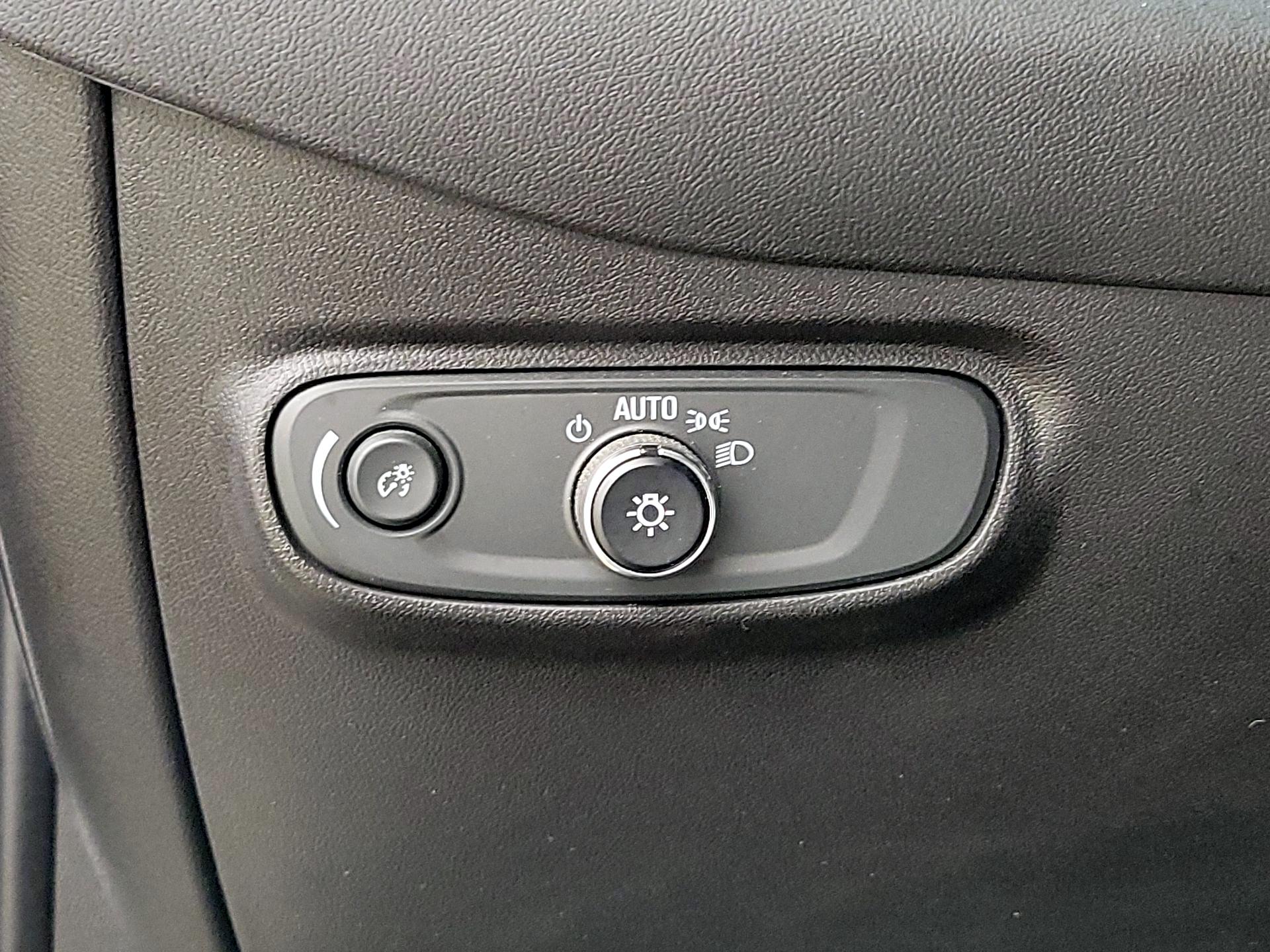 Thumbnail: 2023 Chevrolet Equinox - 13