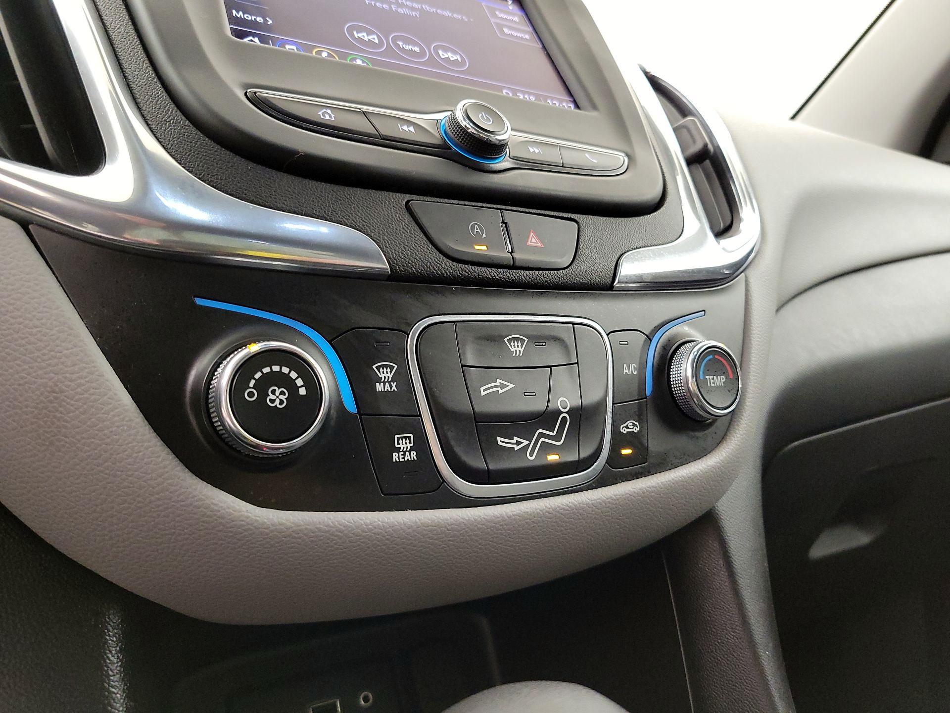 Thumbnail: 2023 Chevrolet Equinox - 16