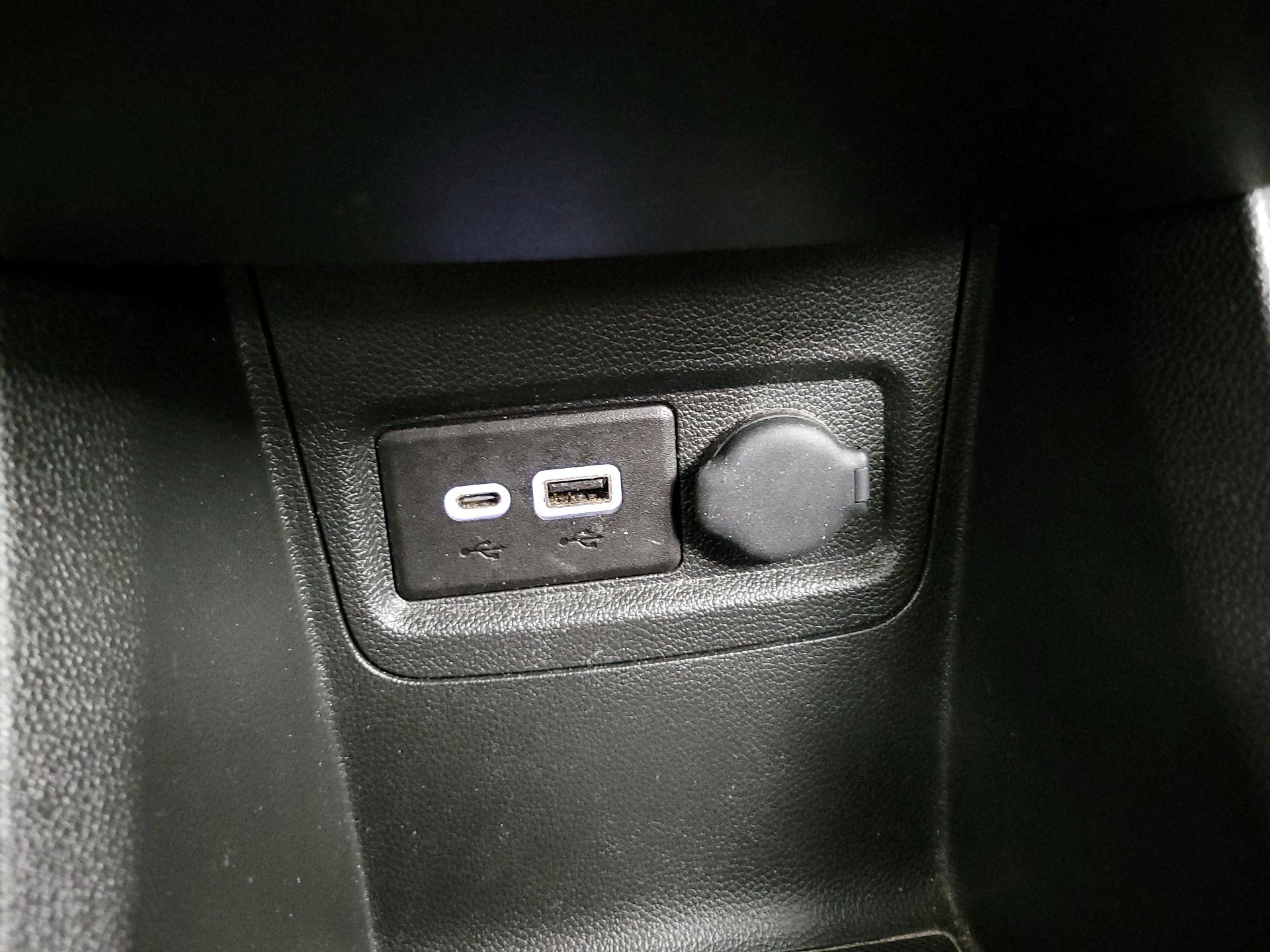 Thumbnail: 2022 Chevrolet Spark - 18