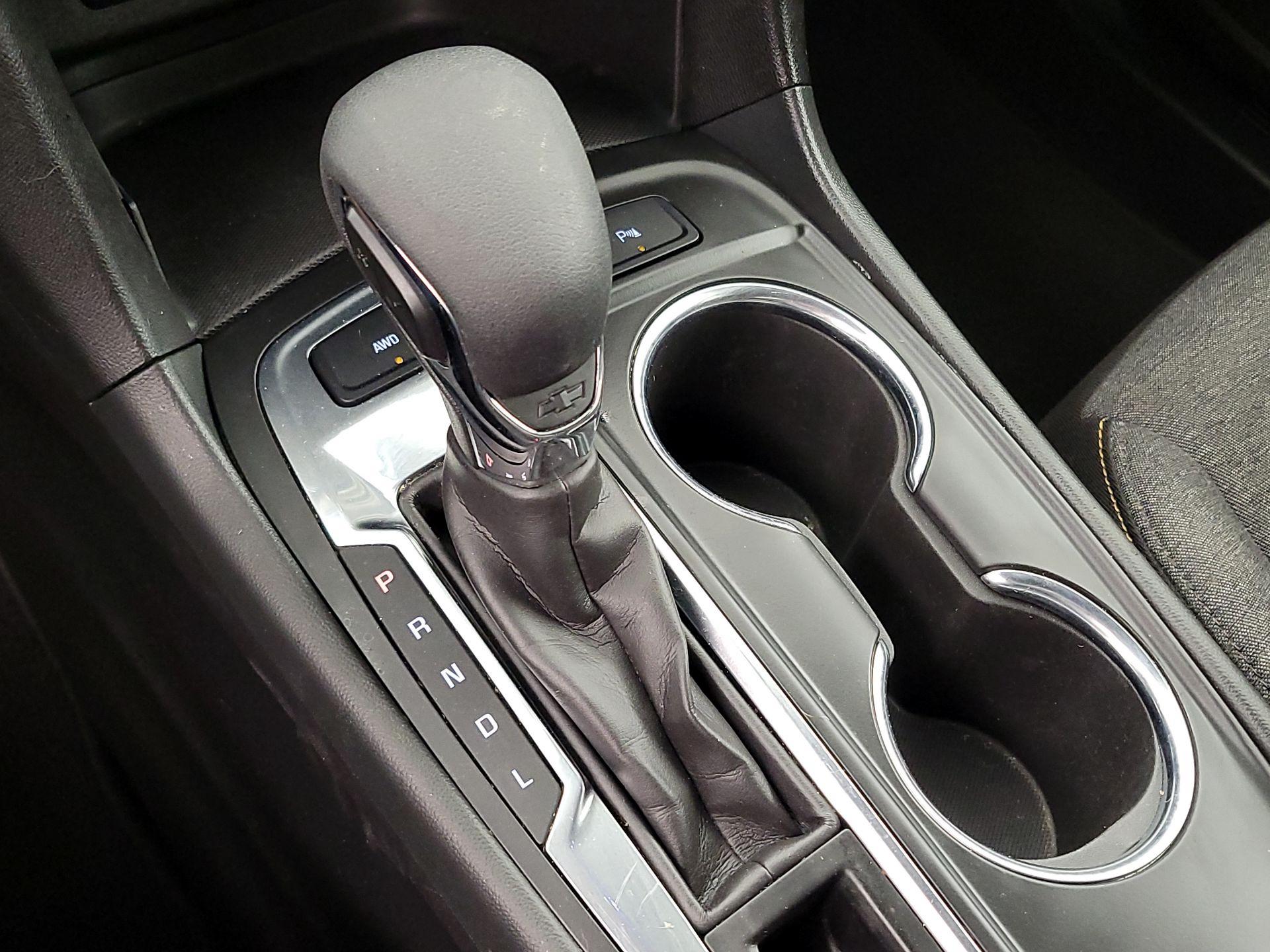 Thumbnail: 2023 Chevrolet Equinox - 17