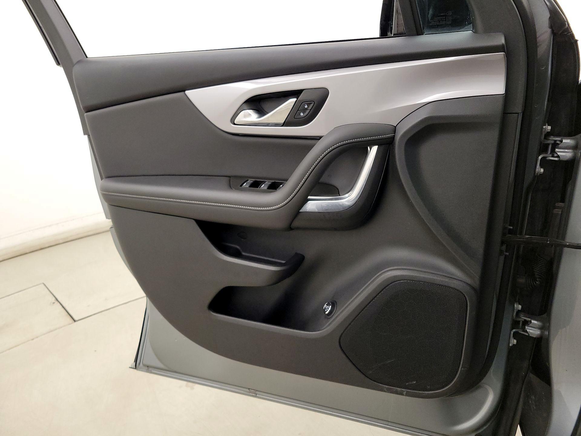 Thumbnail: 2023 Chevrolet Blazer - 12