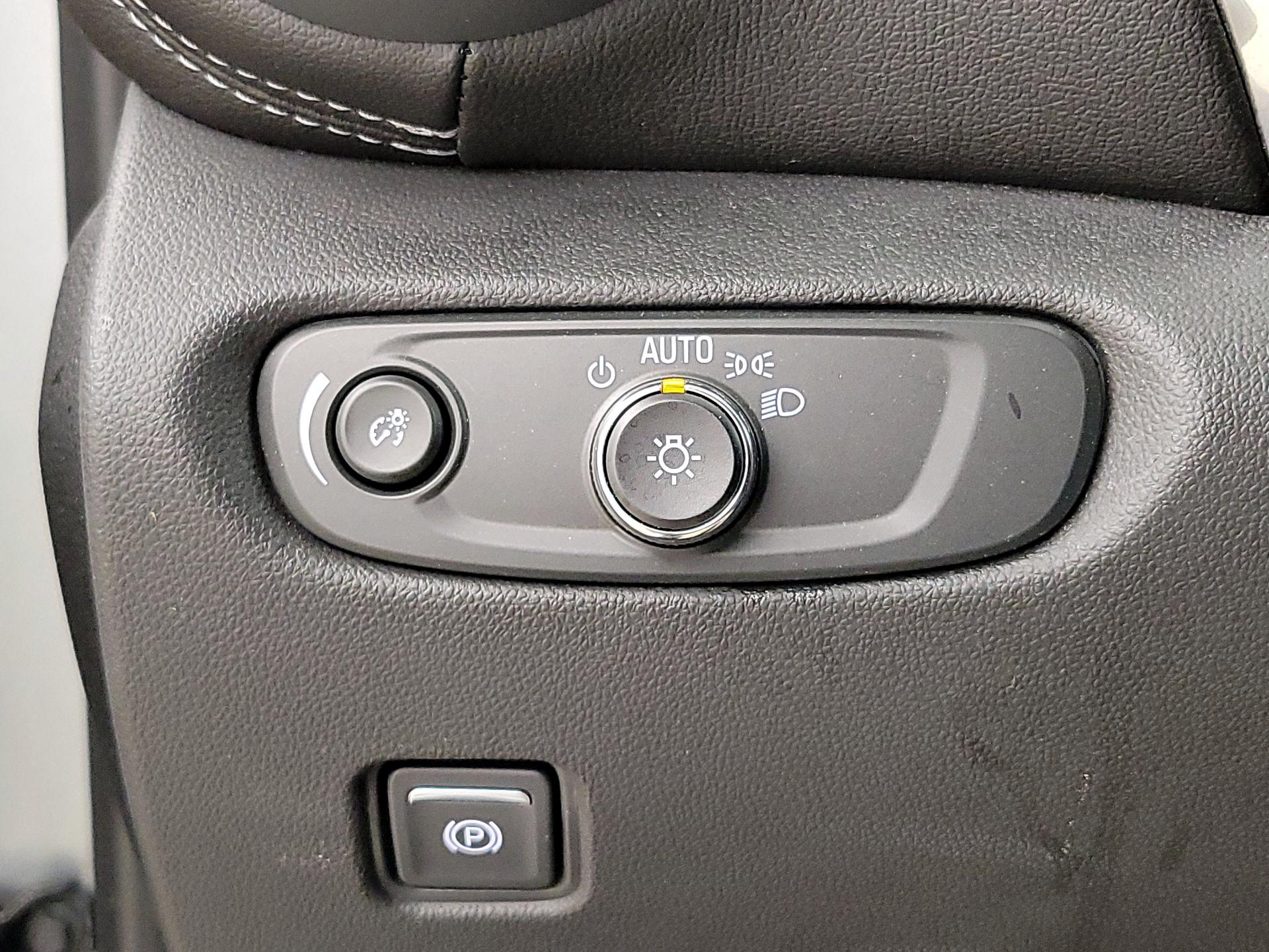 Thumbnail: 2023 Chevrolet Blazer - 13