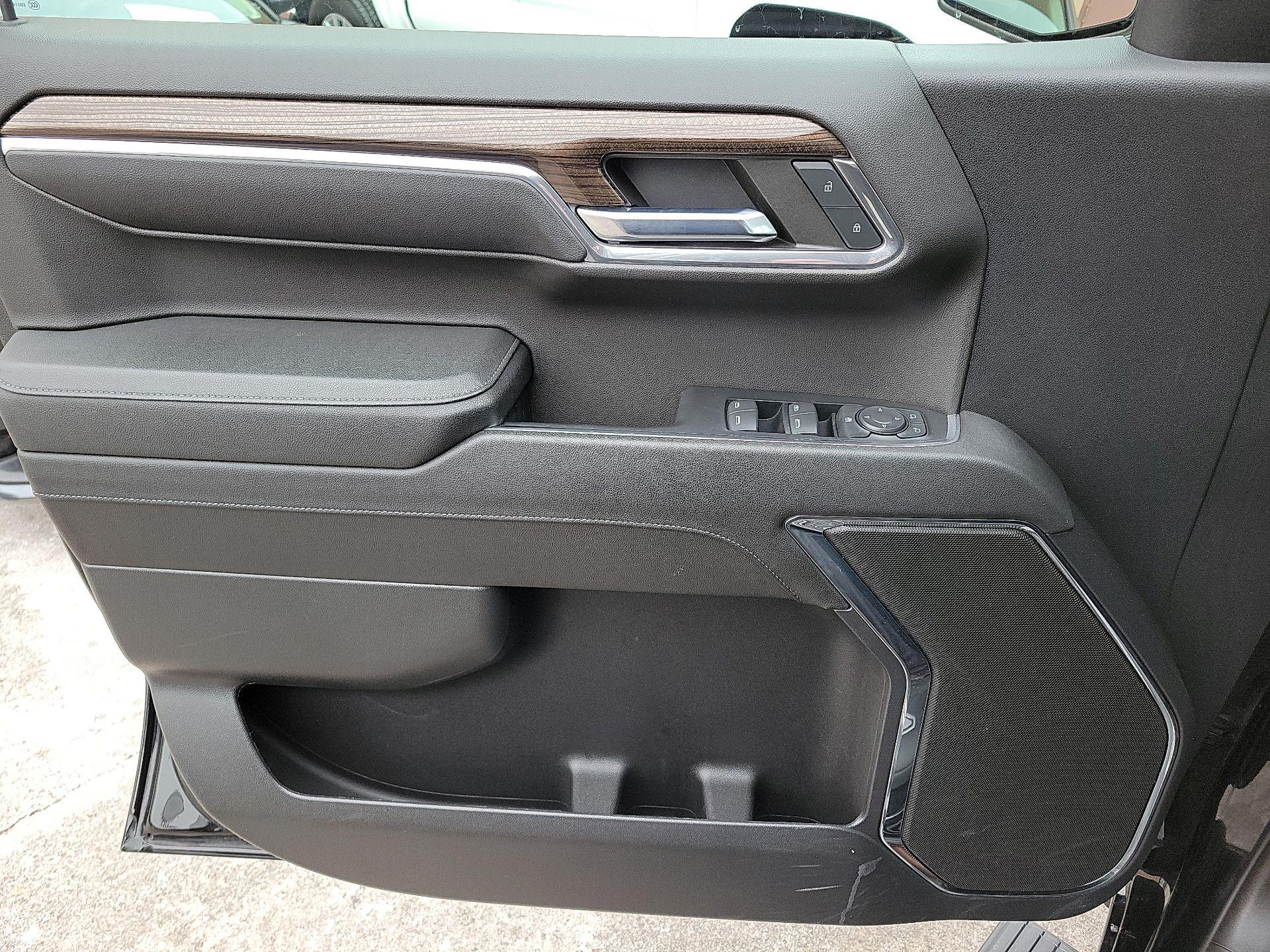 Thumbnail: 2023 Chevrolet Silverado 1500 - 10