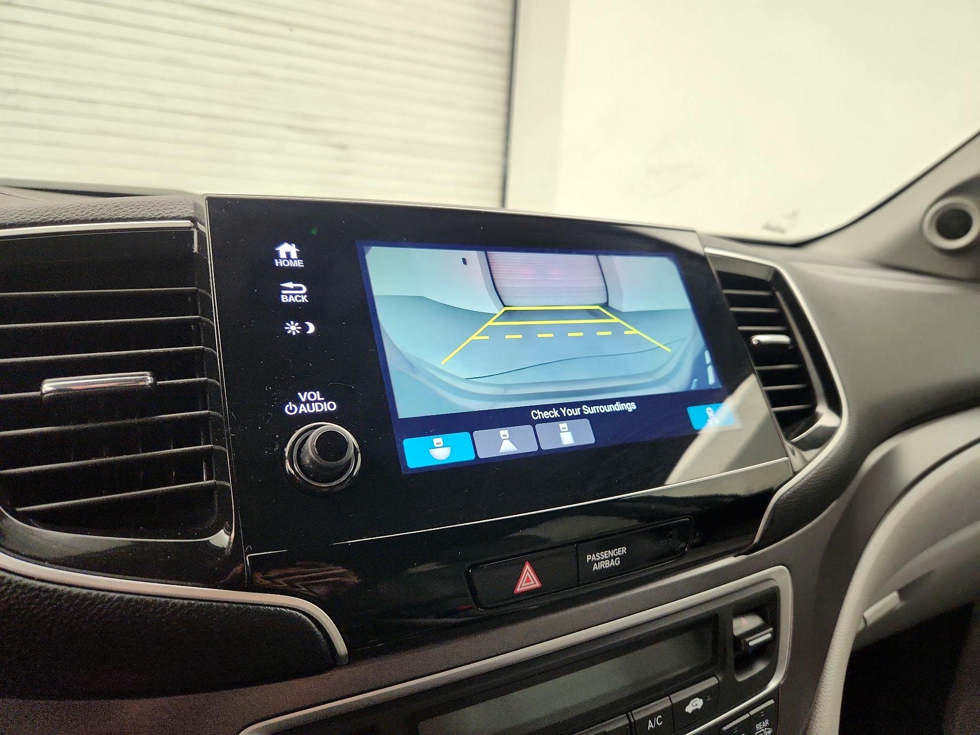 Thumbnail: 2020 Honda Pilot - 14