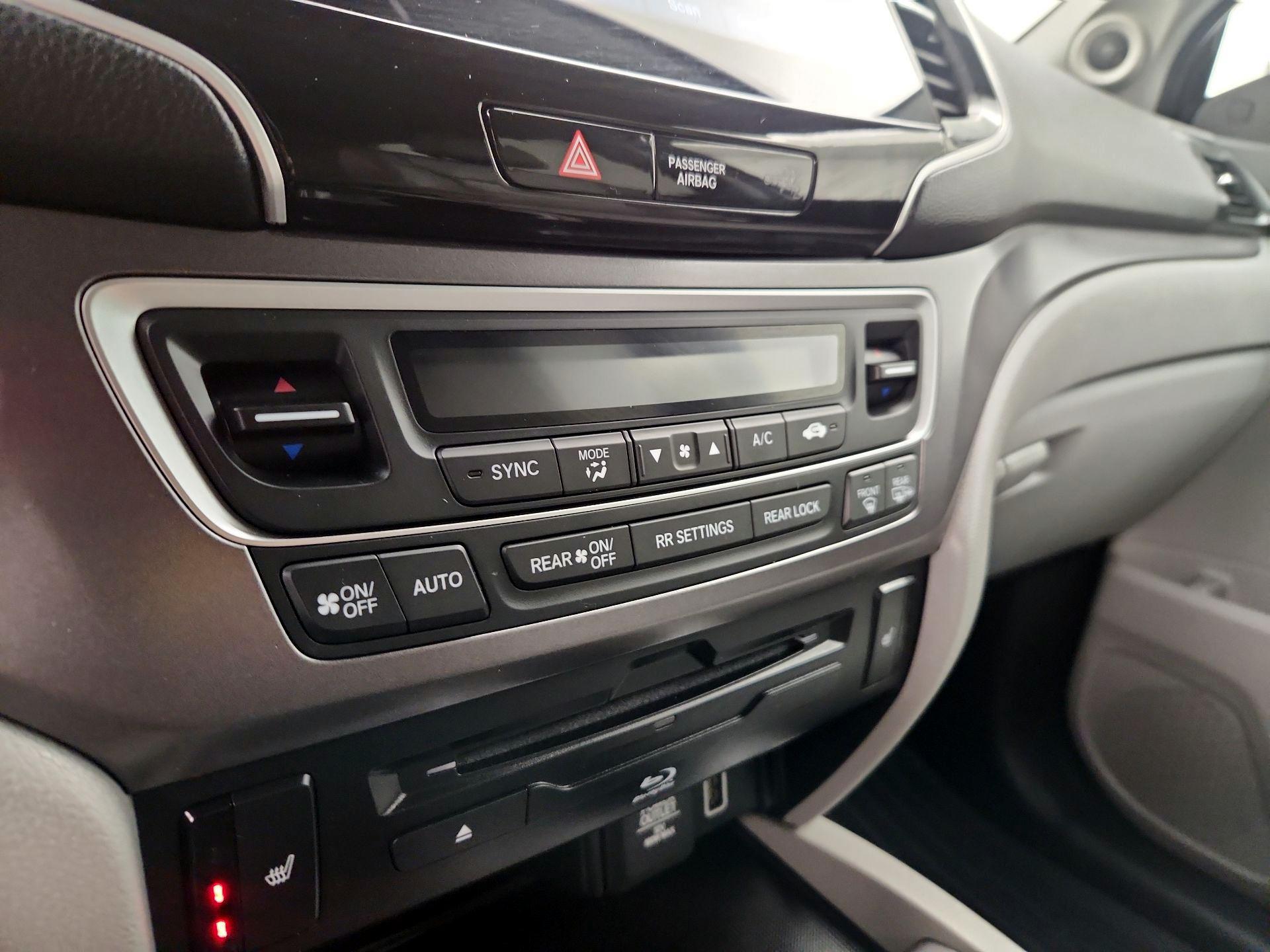 Thumbnail: 2020 Honda Pilot - 16